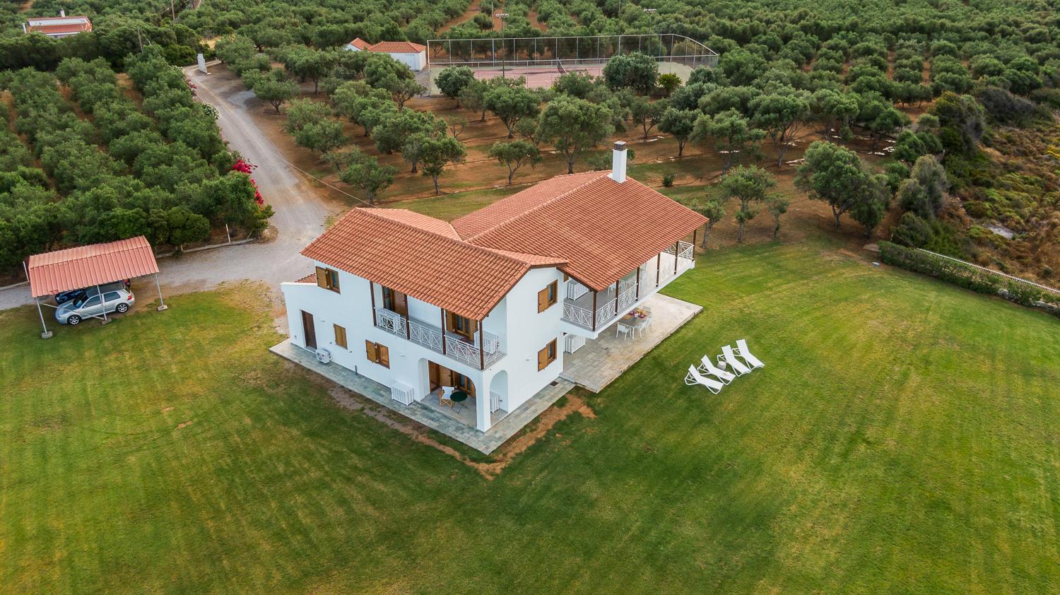 Apartment with Sea View - Photo 12