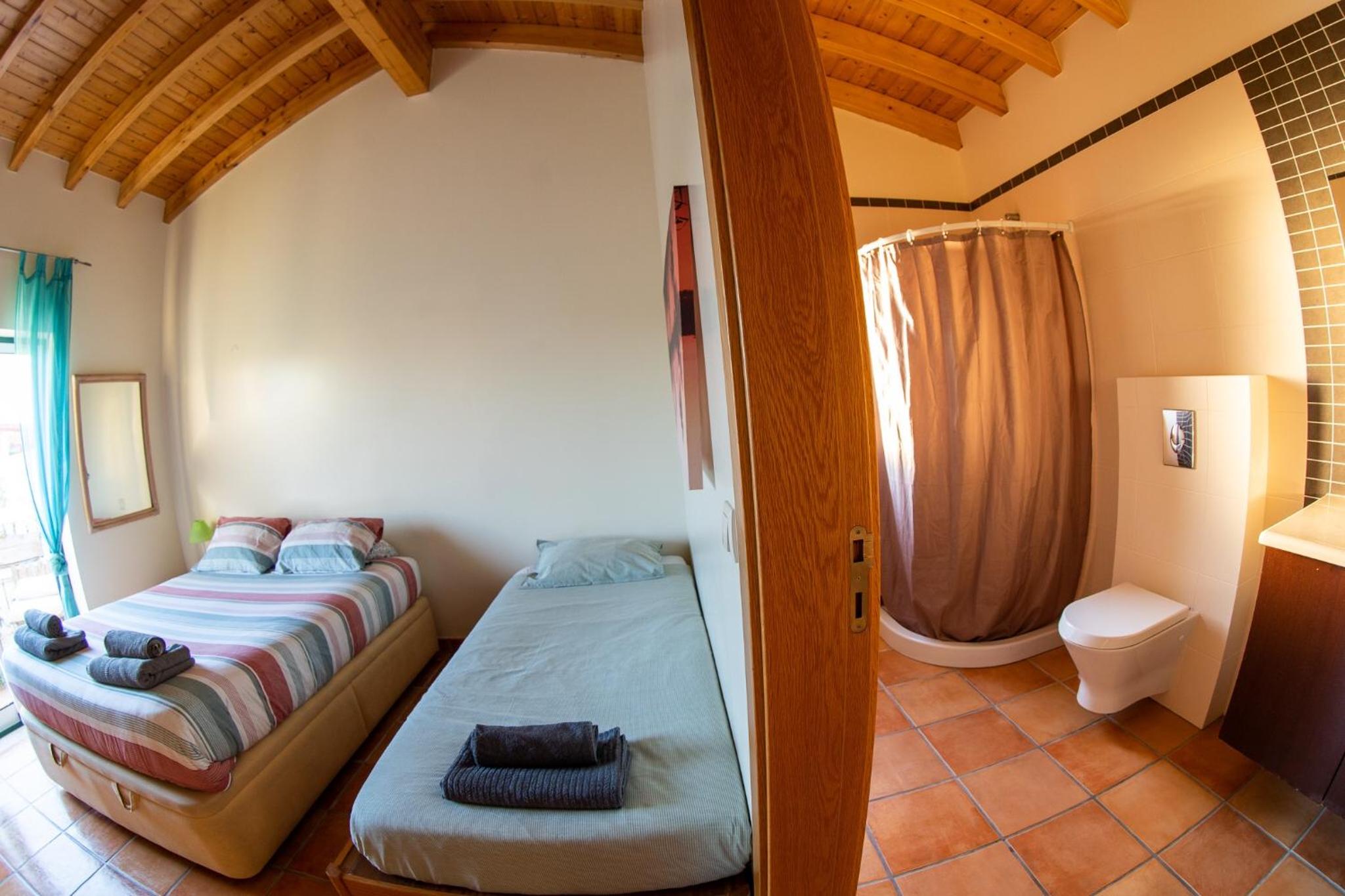 Bed in 4-Bed Female Dormitory Room photo 2
