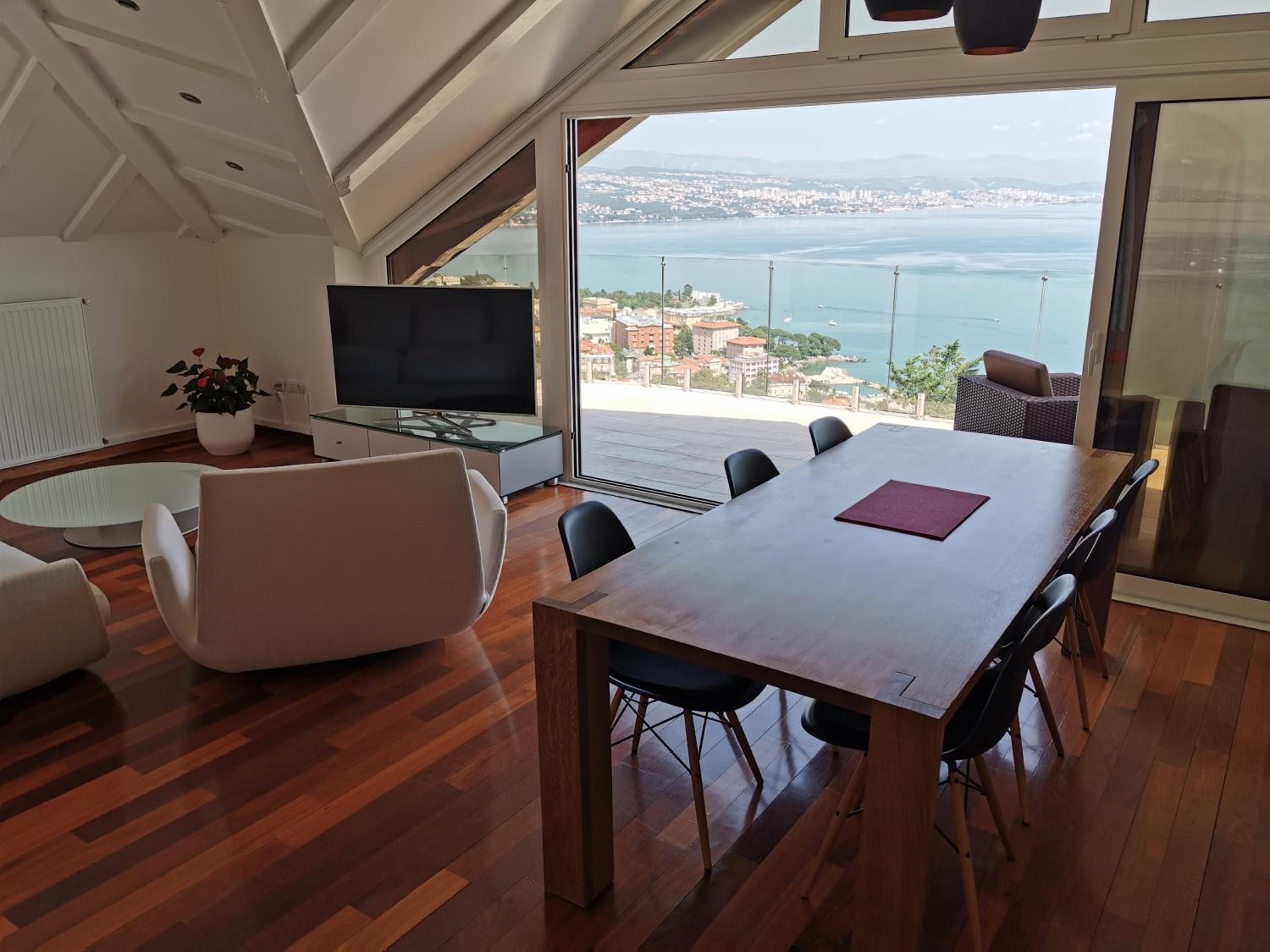 Penthouse Apartment
