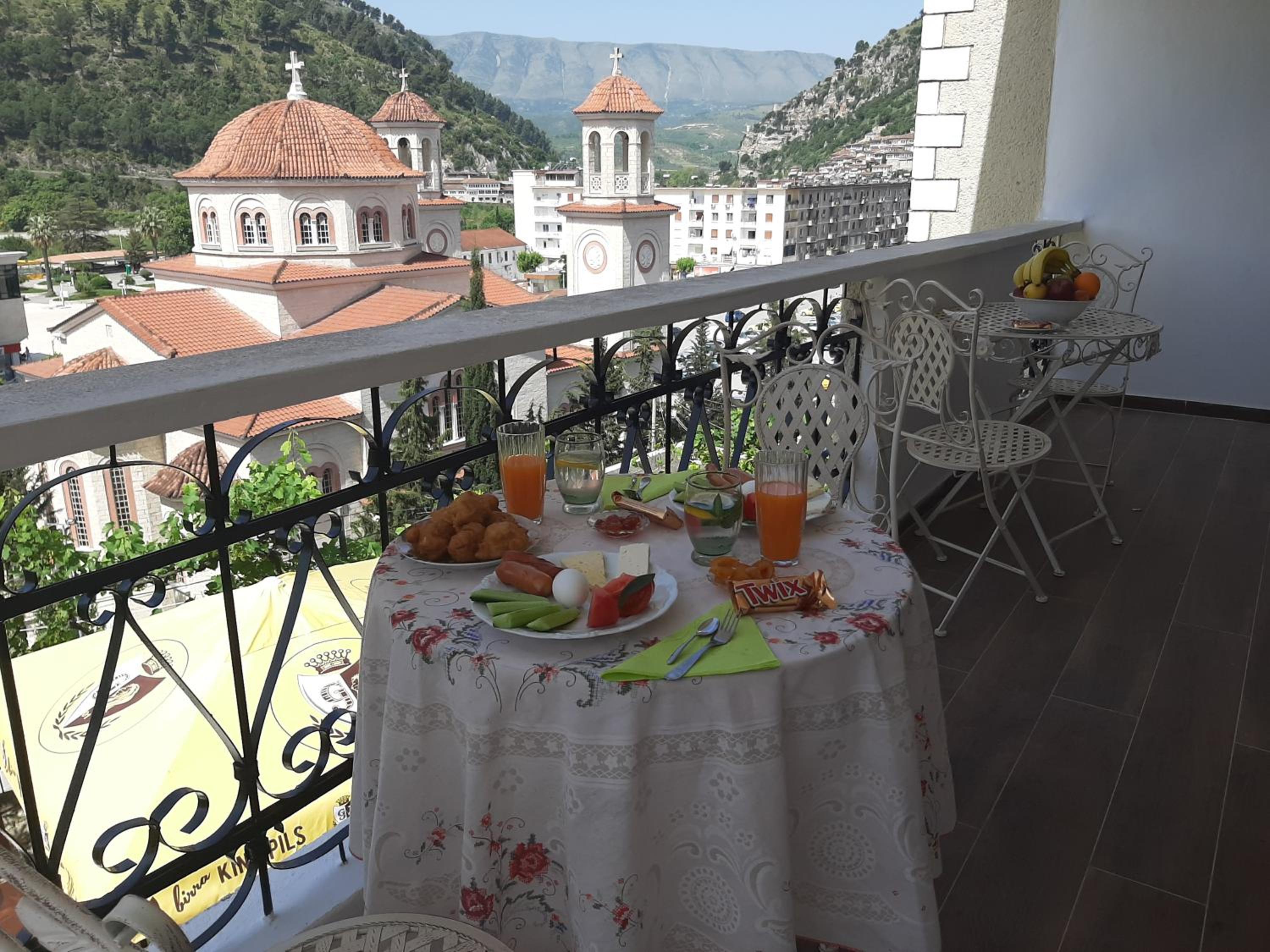 Deluxe Double Room with Castle View
