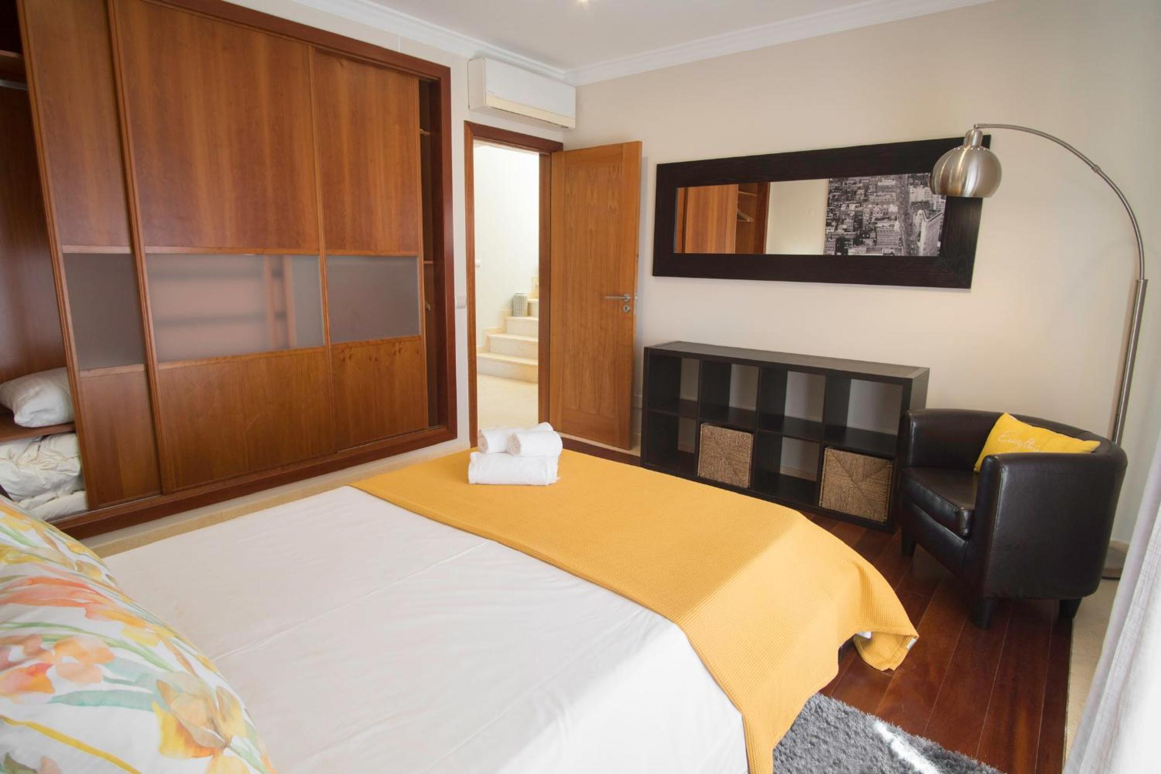 Three-Bedroom Villa photo 2