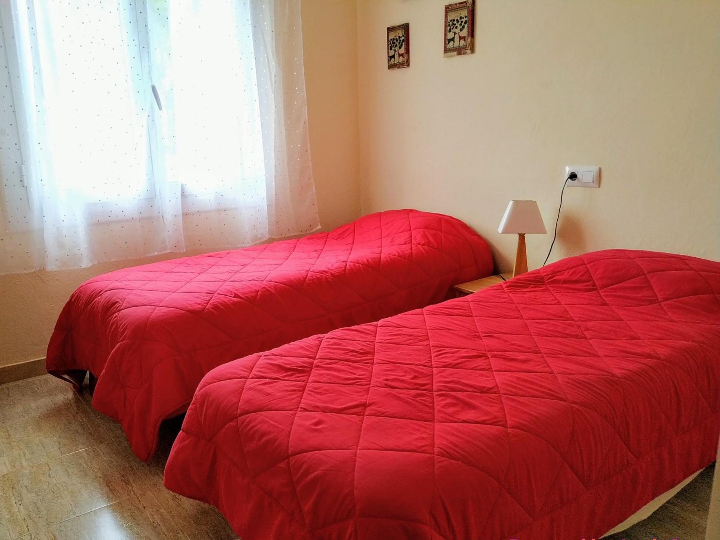 Casa adosada de tres habitaciones