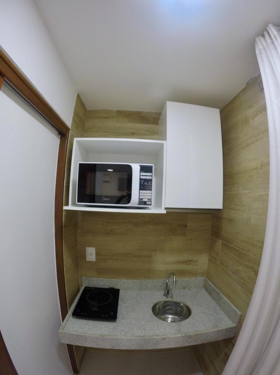 Deluxe Queen Suite - Photo 31