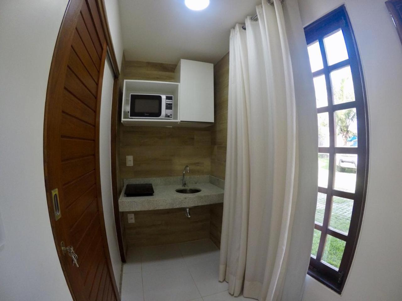 Deluxe Queen Suite - Photo 32