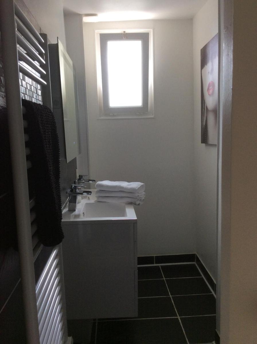 Two-Bedroom House photo 3