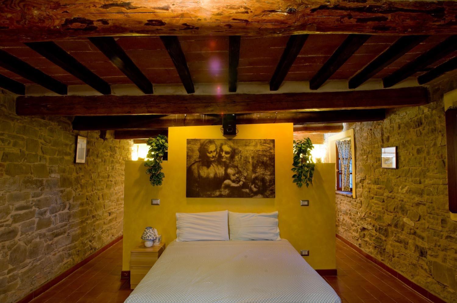 Large Double Room photo 1