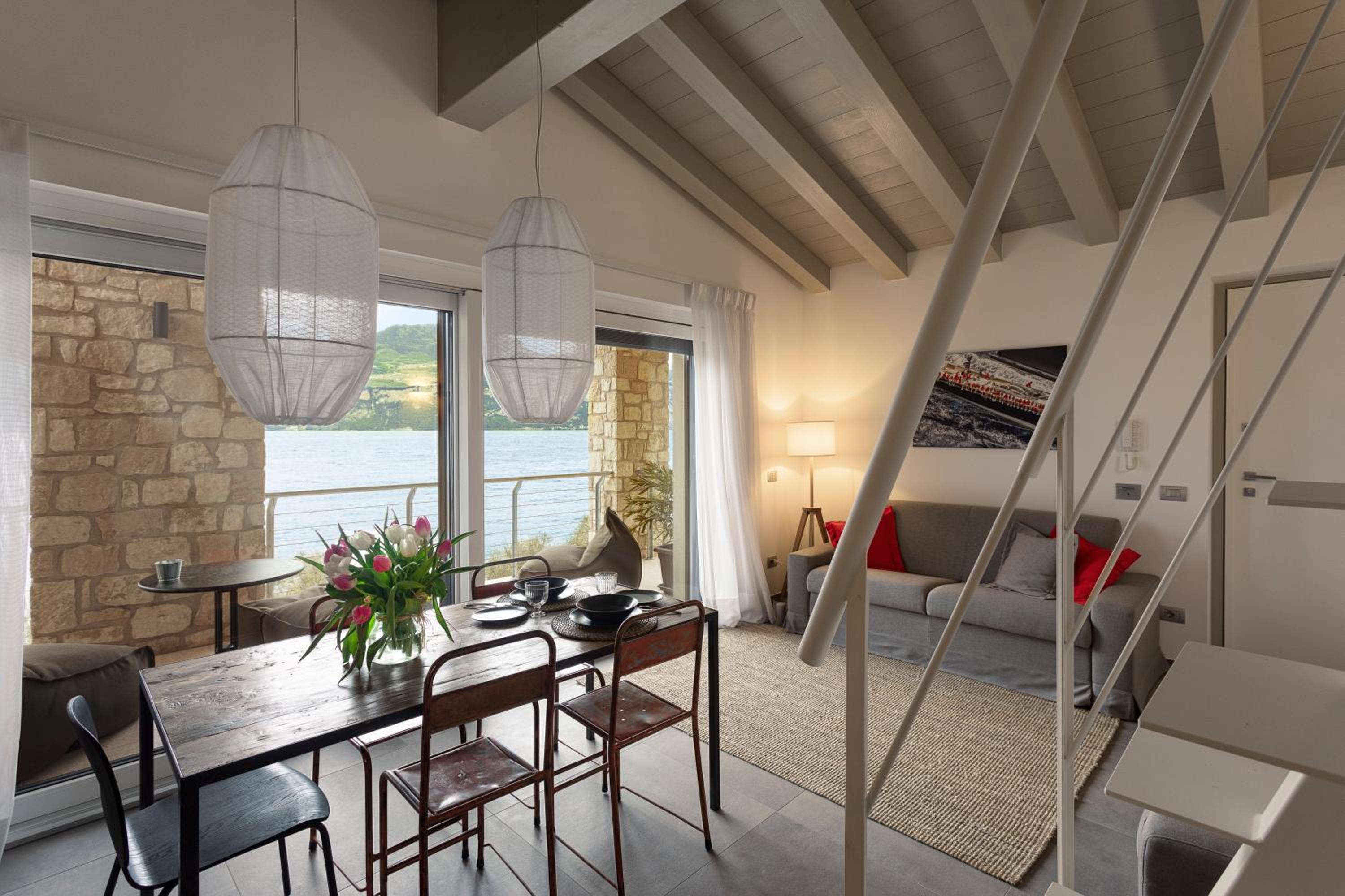 One Bedroom Apartment with Lake View photo 1
