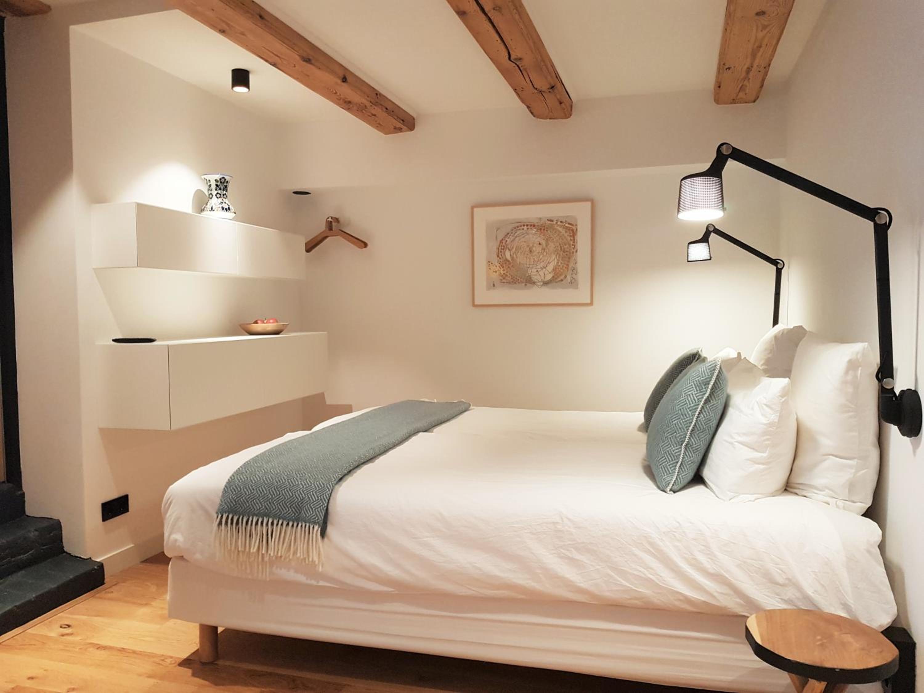 Twin Room with Private Bathroom