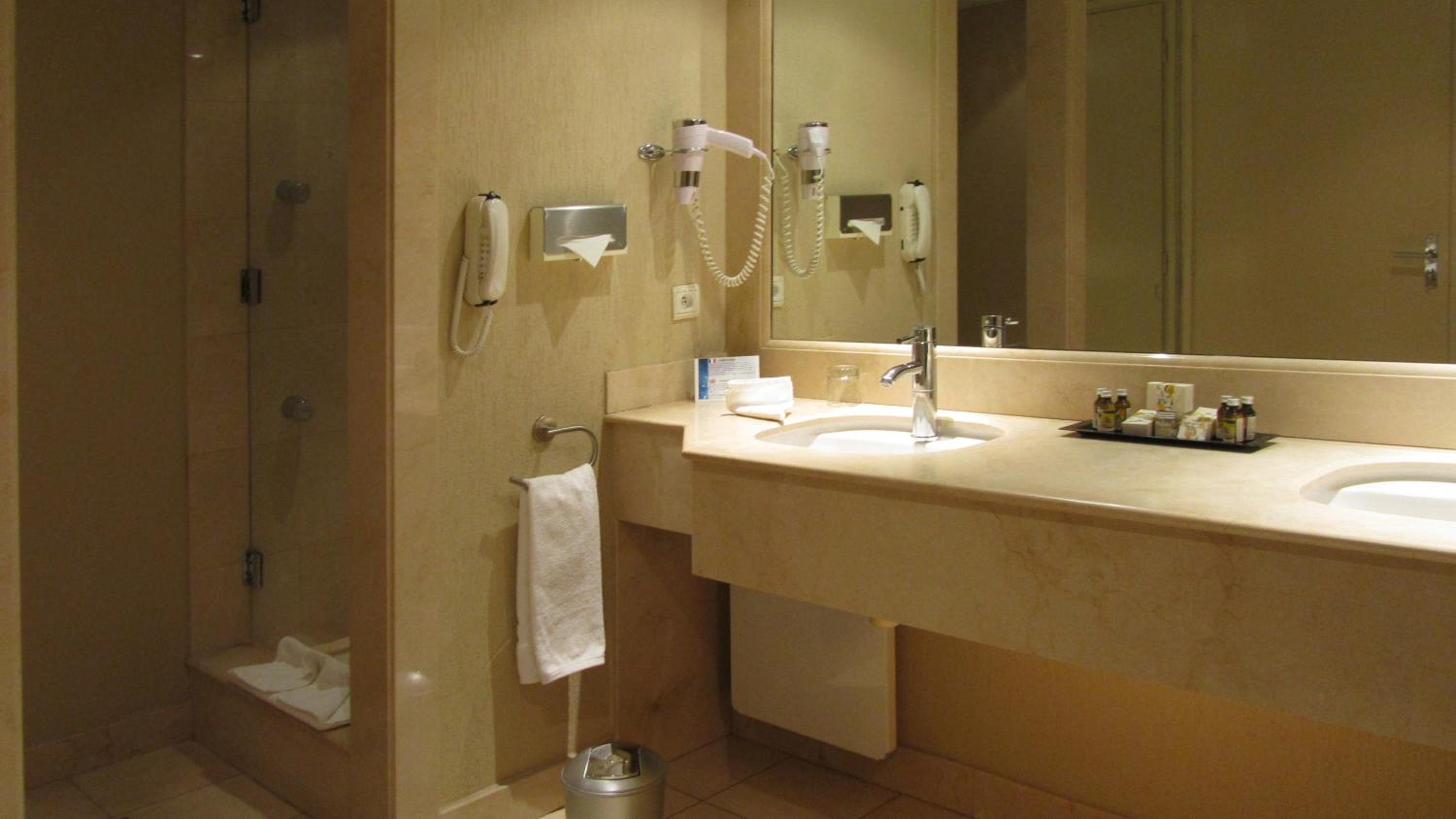 Prestige Suite - Photo 2