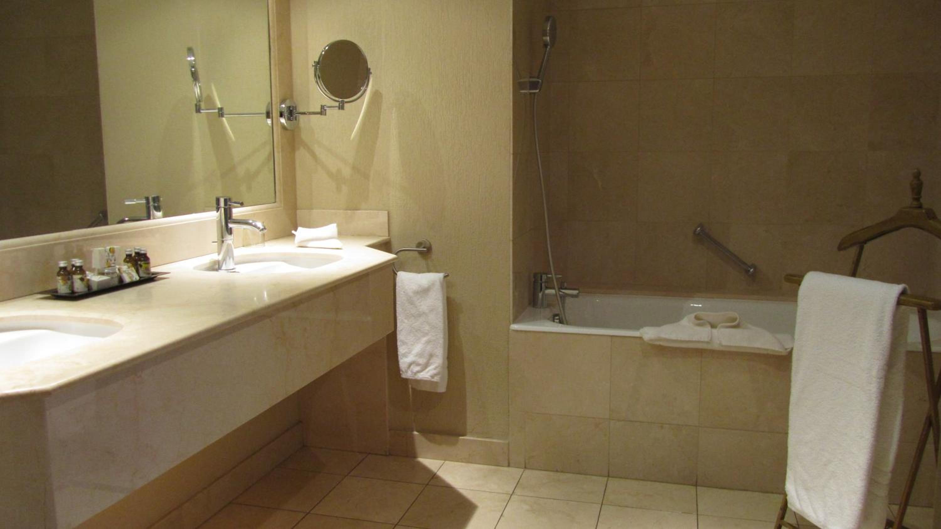 Prestige Suite - Photo 3