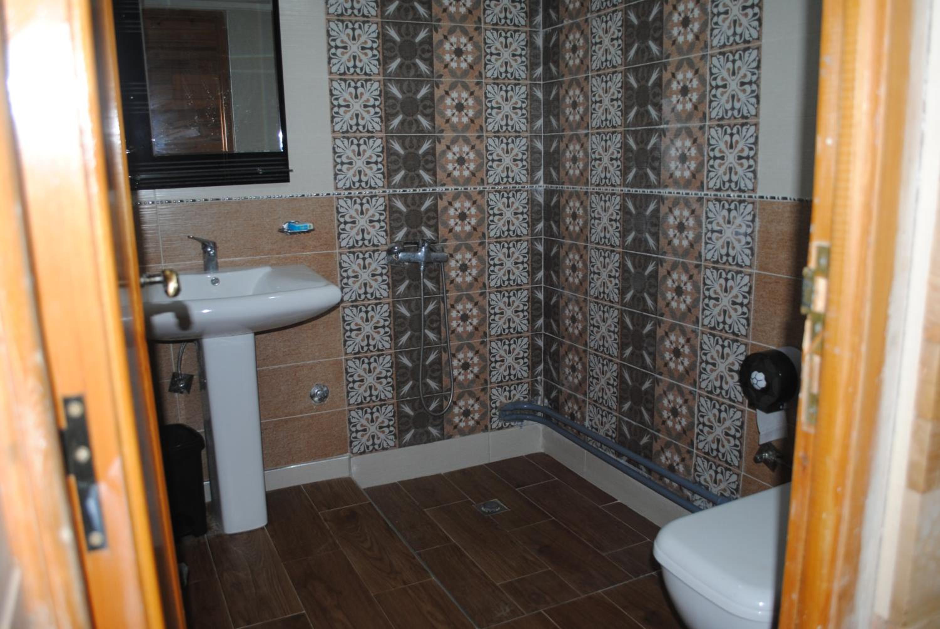 Standard Double Room - Photo 5