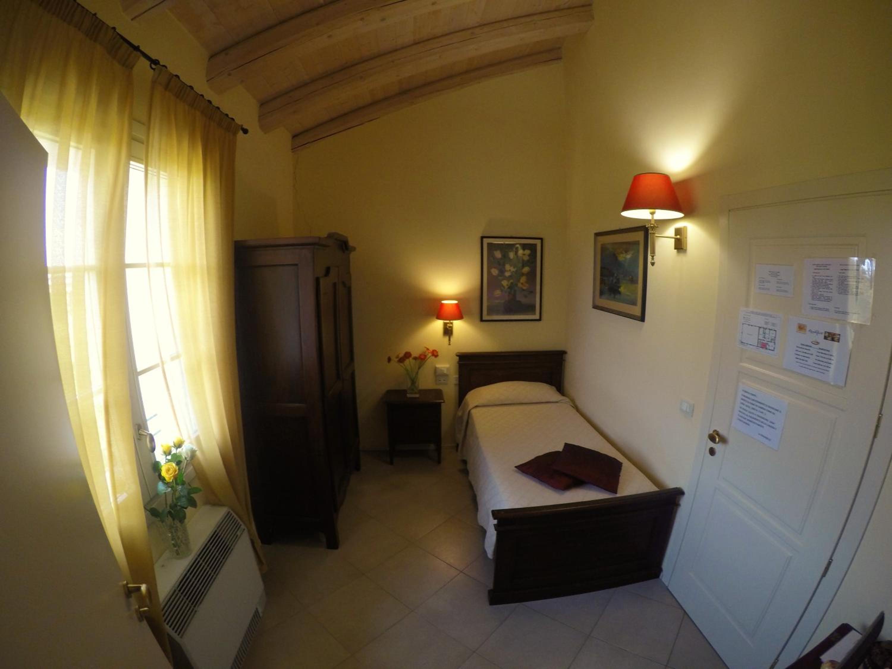 Standard Single Room with Garden View photo 1