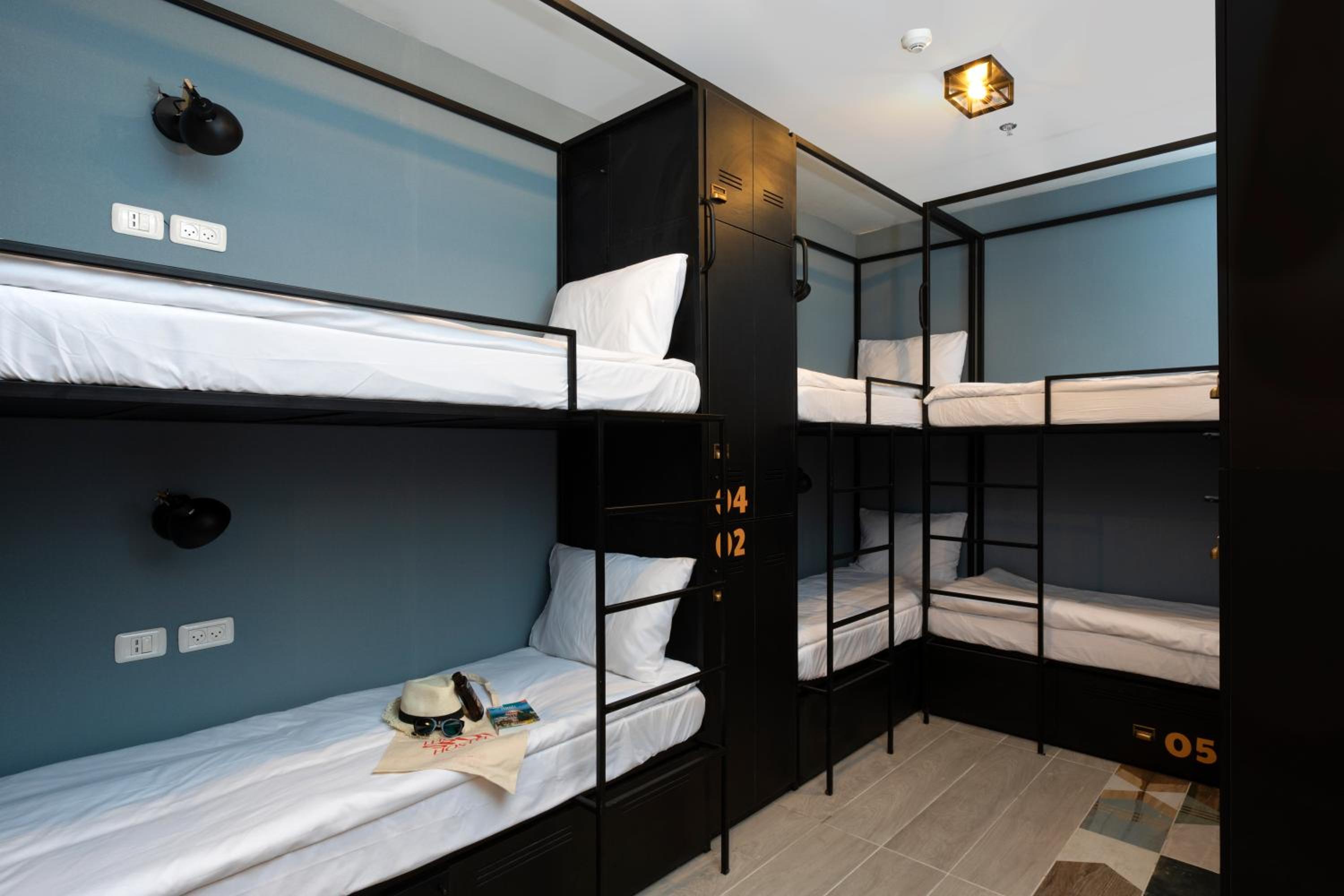 Bed in 12-Bed Mixed Dormitory Room photo 3