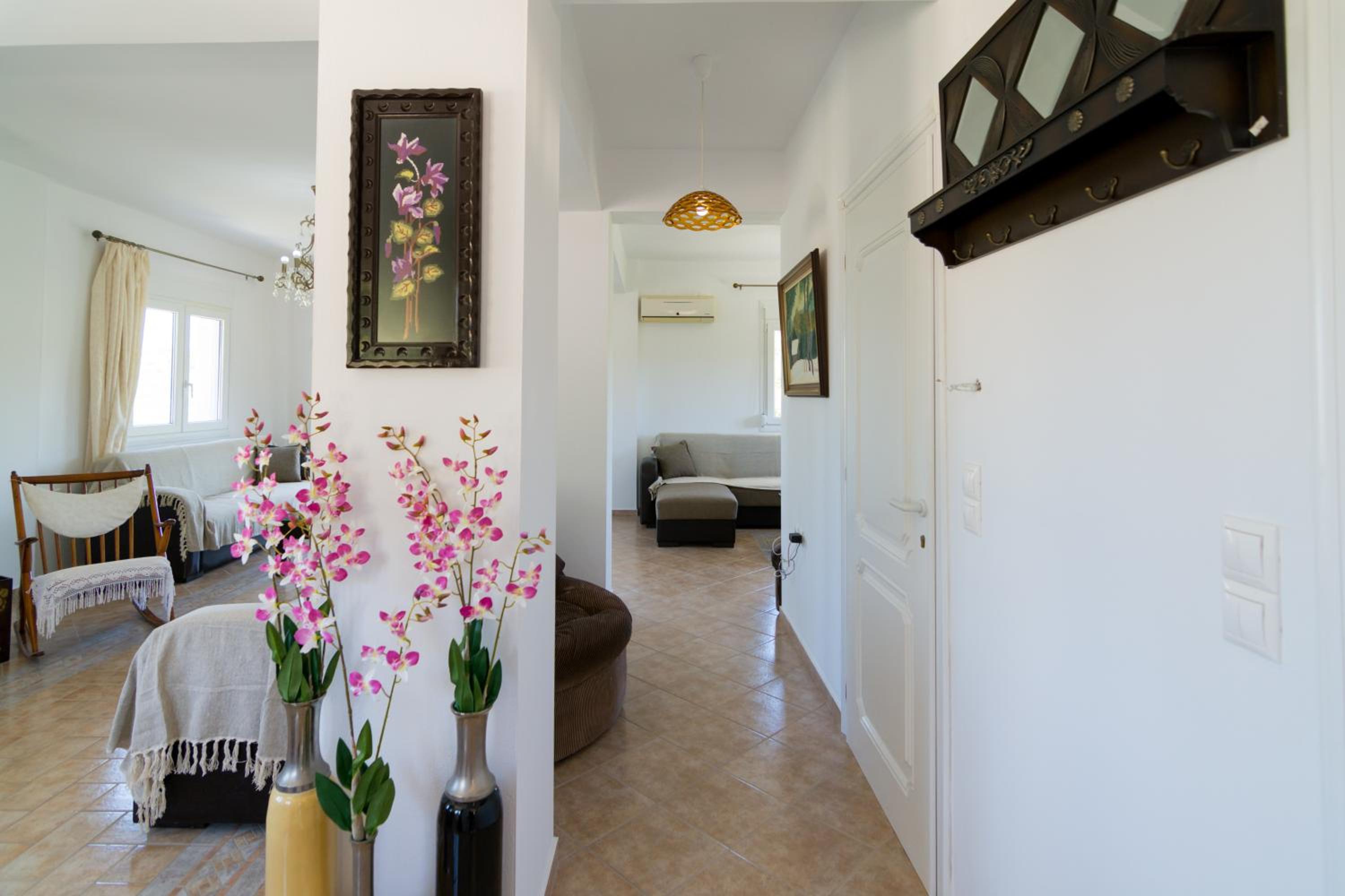 Villa with Private Pool - Photo 62