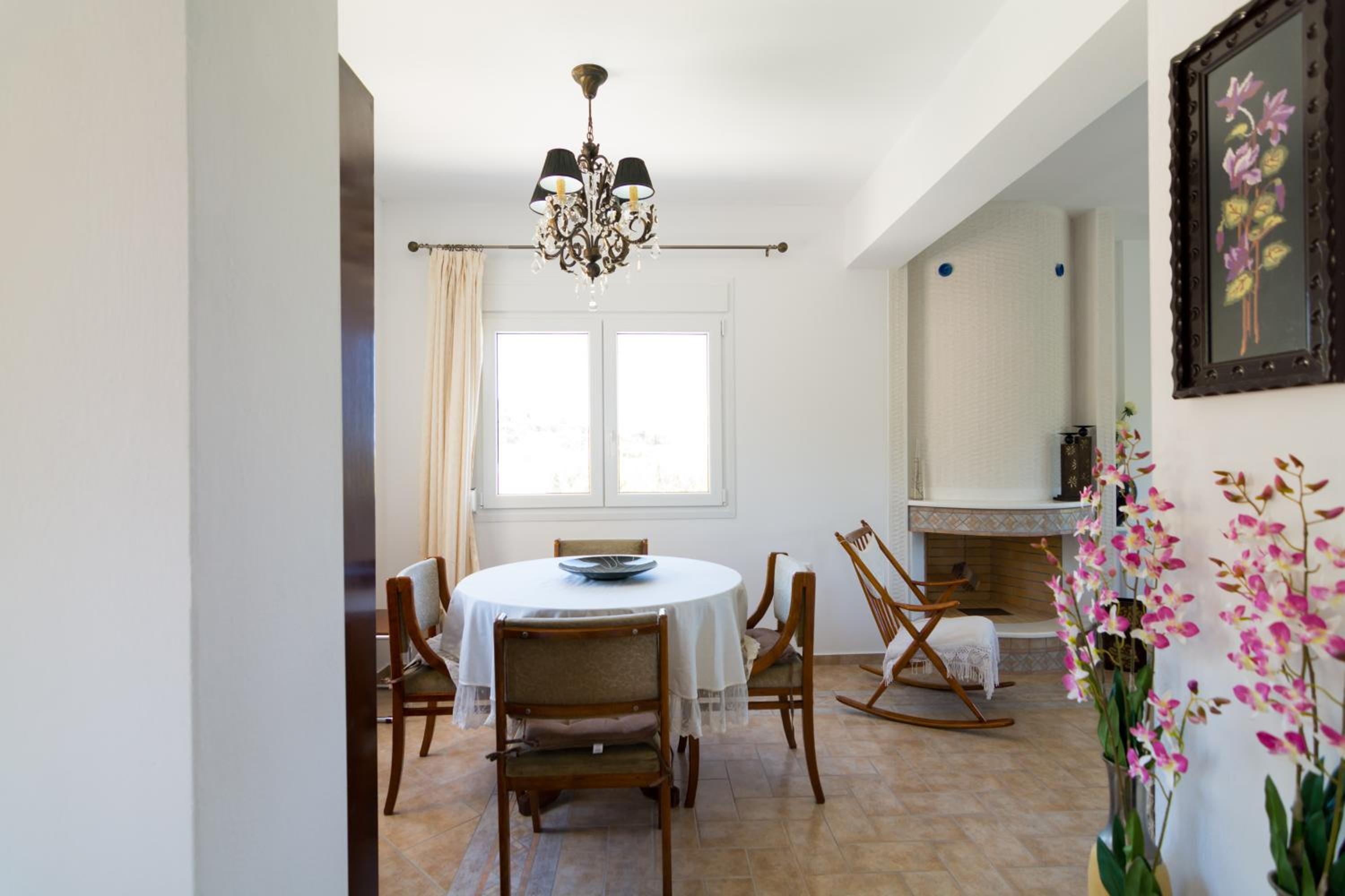 Villa with Private Pool - Photo 24