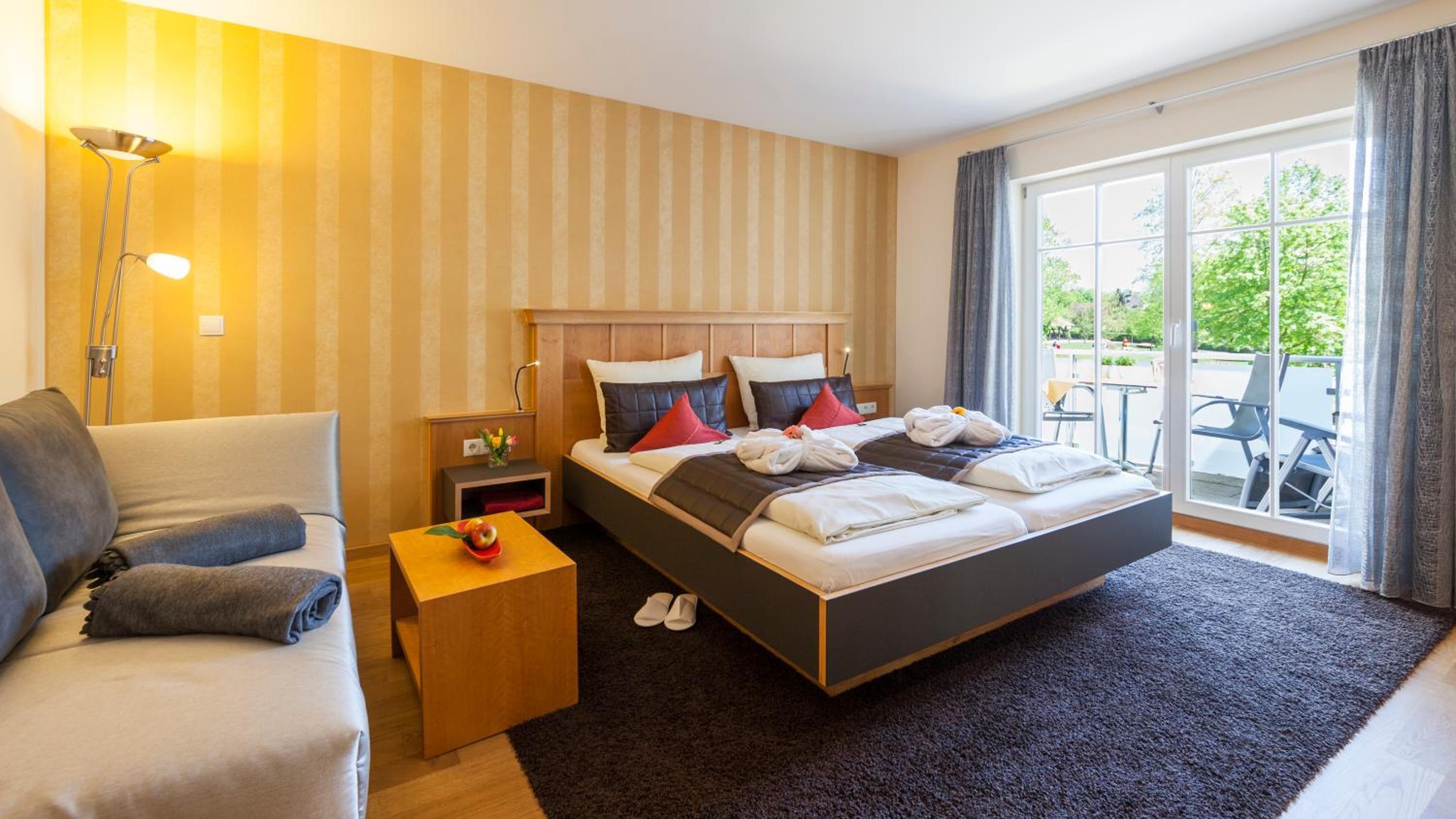 Superior Double Room with Park View - Photo 7