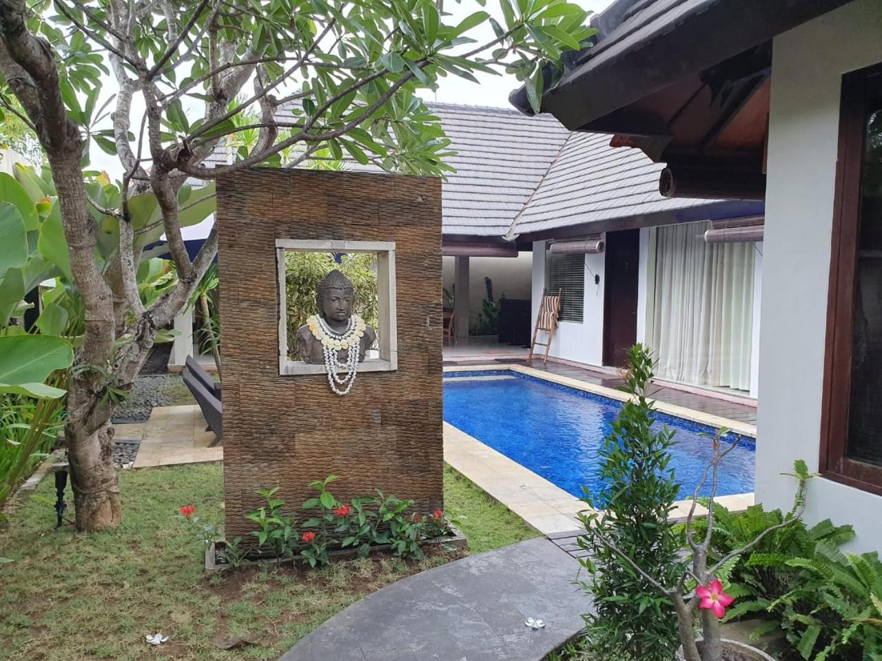 Three-Bedroom Villa - Photo 24