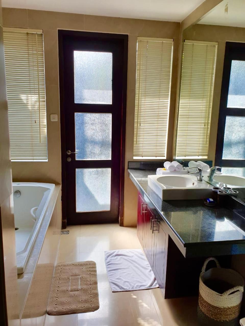 Three-Bedroom Villa - Photo 14