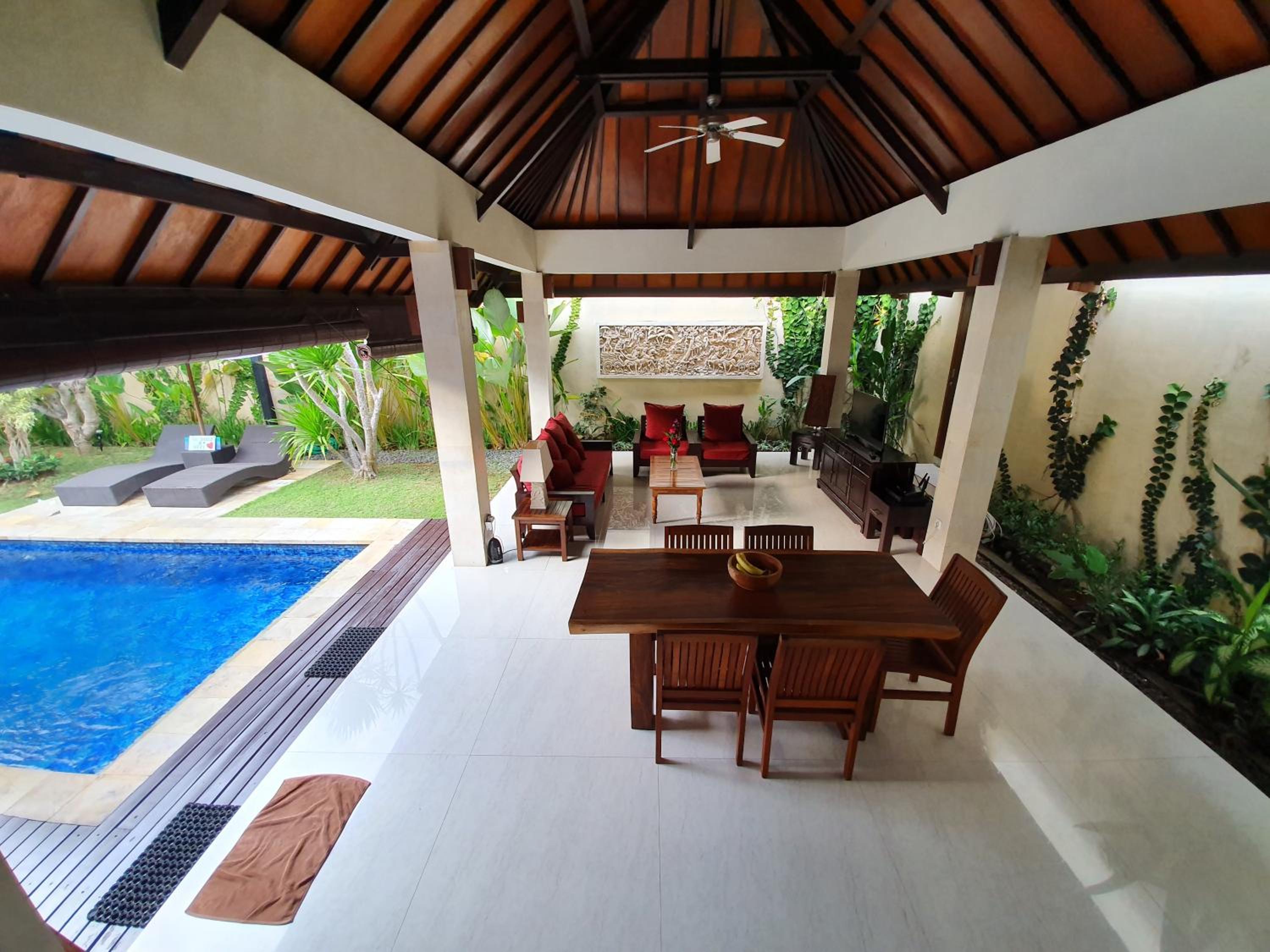 Three-Bedroom Villa - Photo 12