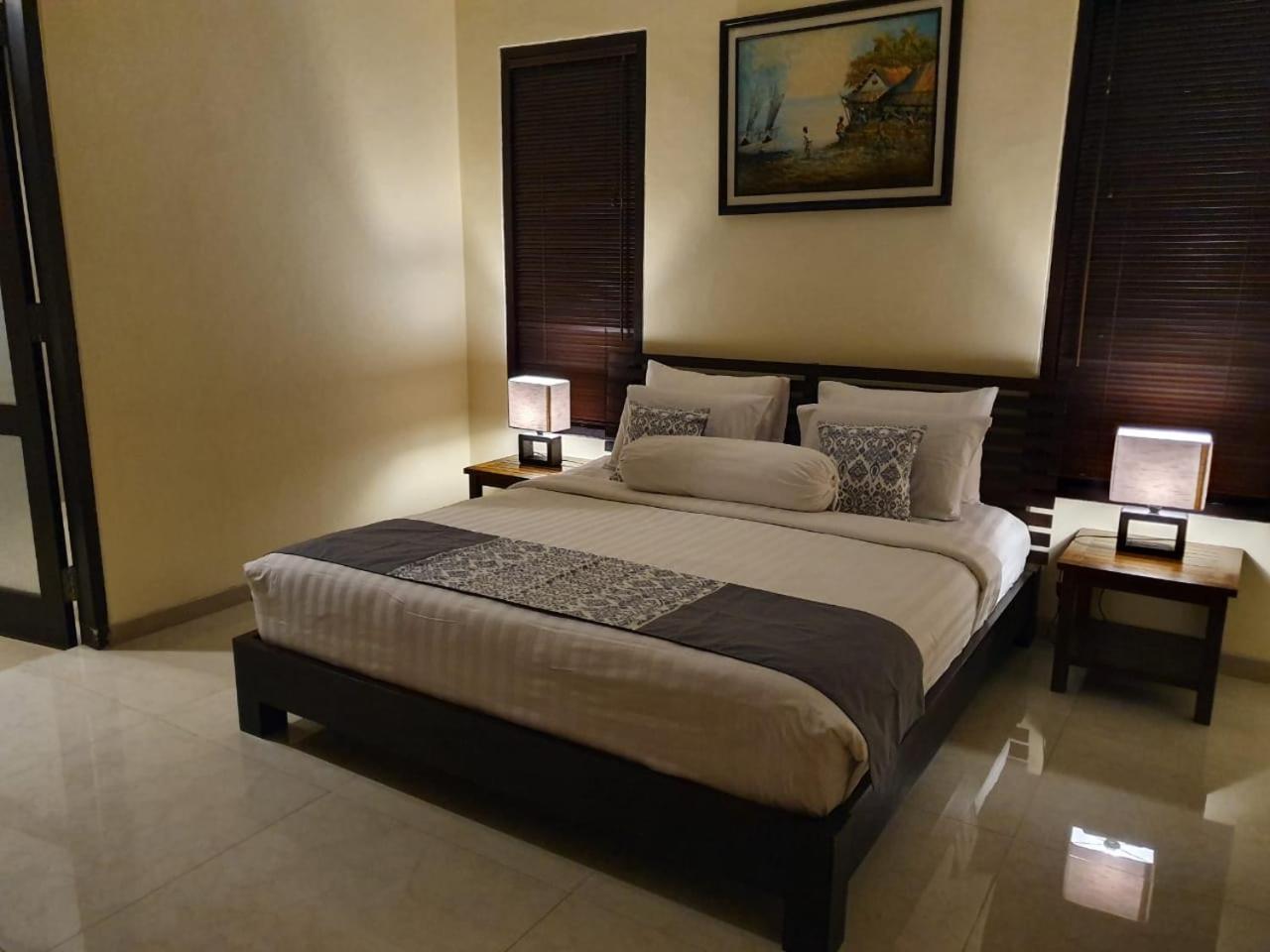 Three-Bedroom Villa - Photo 11