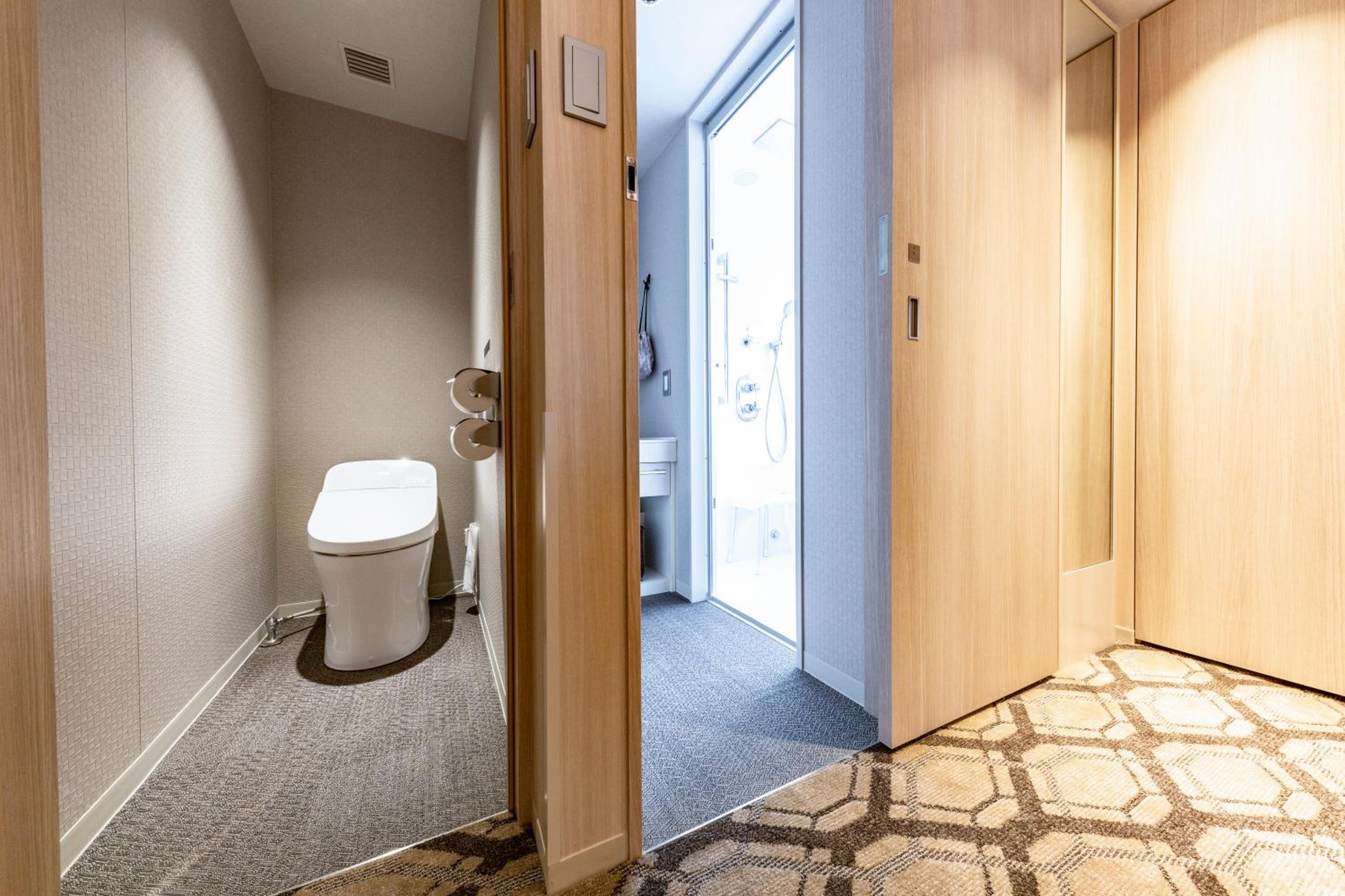 Triple Room - Non-Smoking photo 3