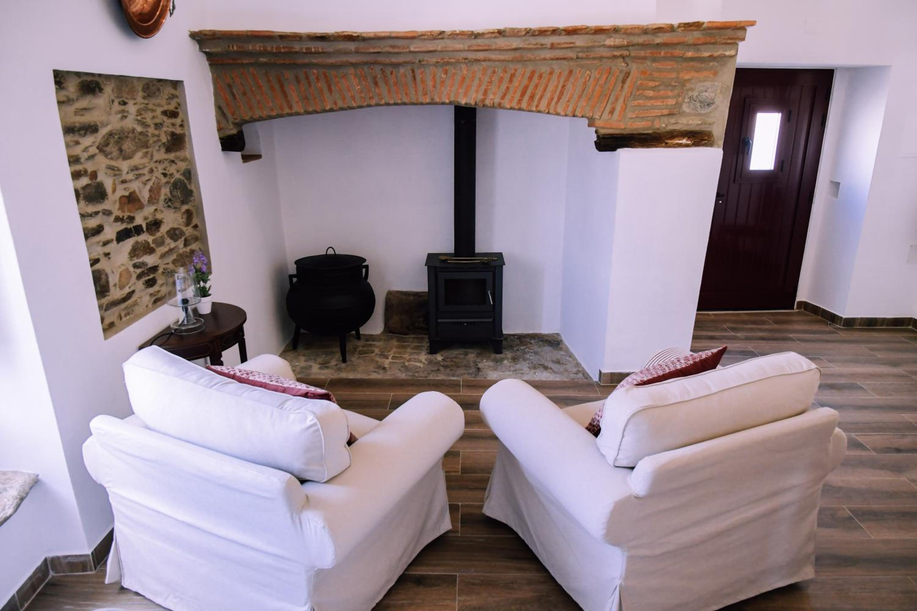 Two-Bedroom House photo 2