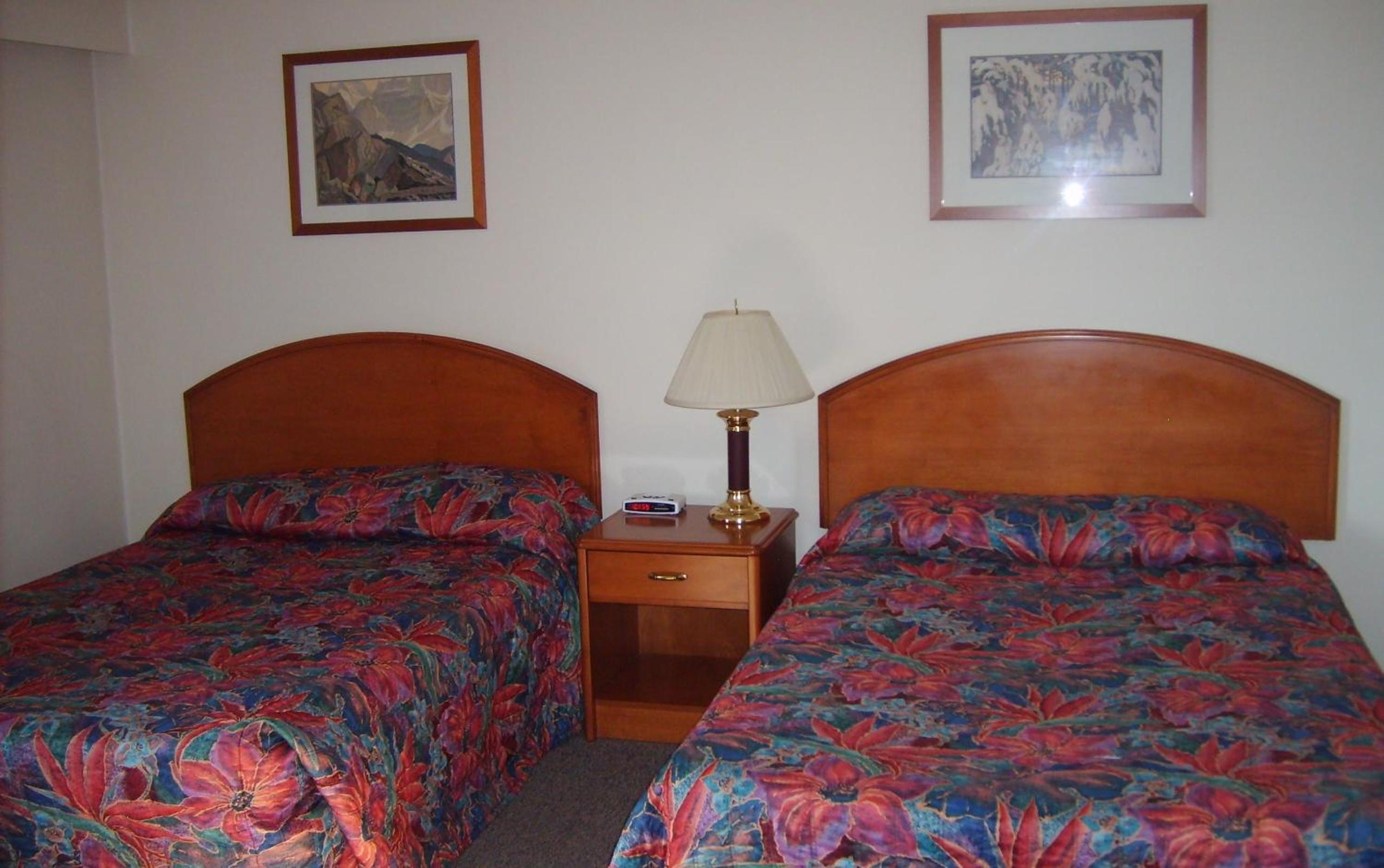 Double Room With Two Double Beds photo 1