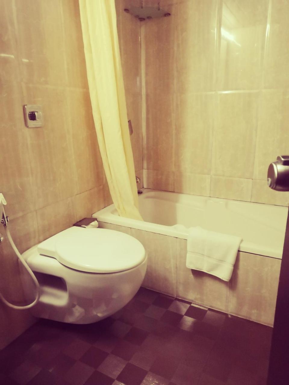 Suite - Photo 4