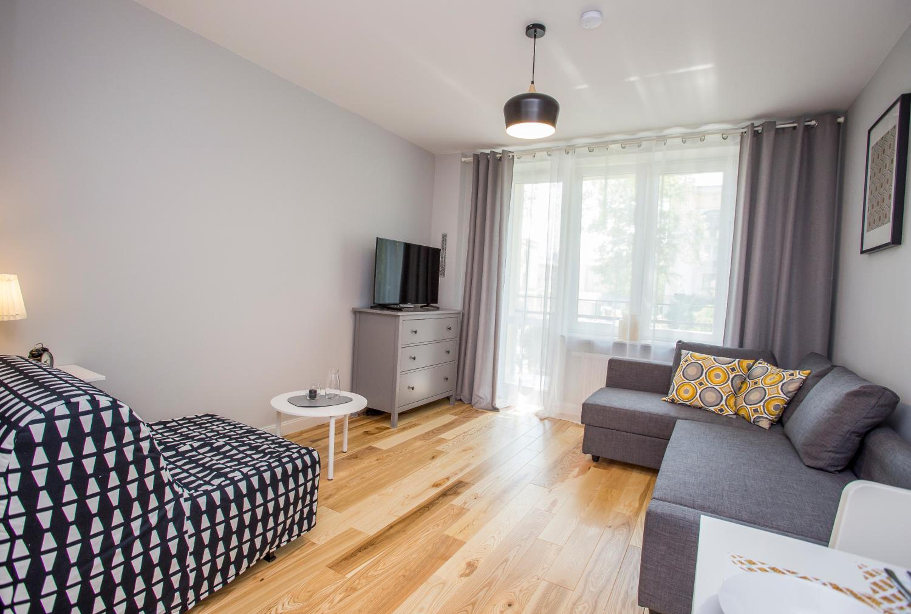 Studio Apartment with Balcony - Photo 30