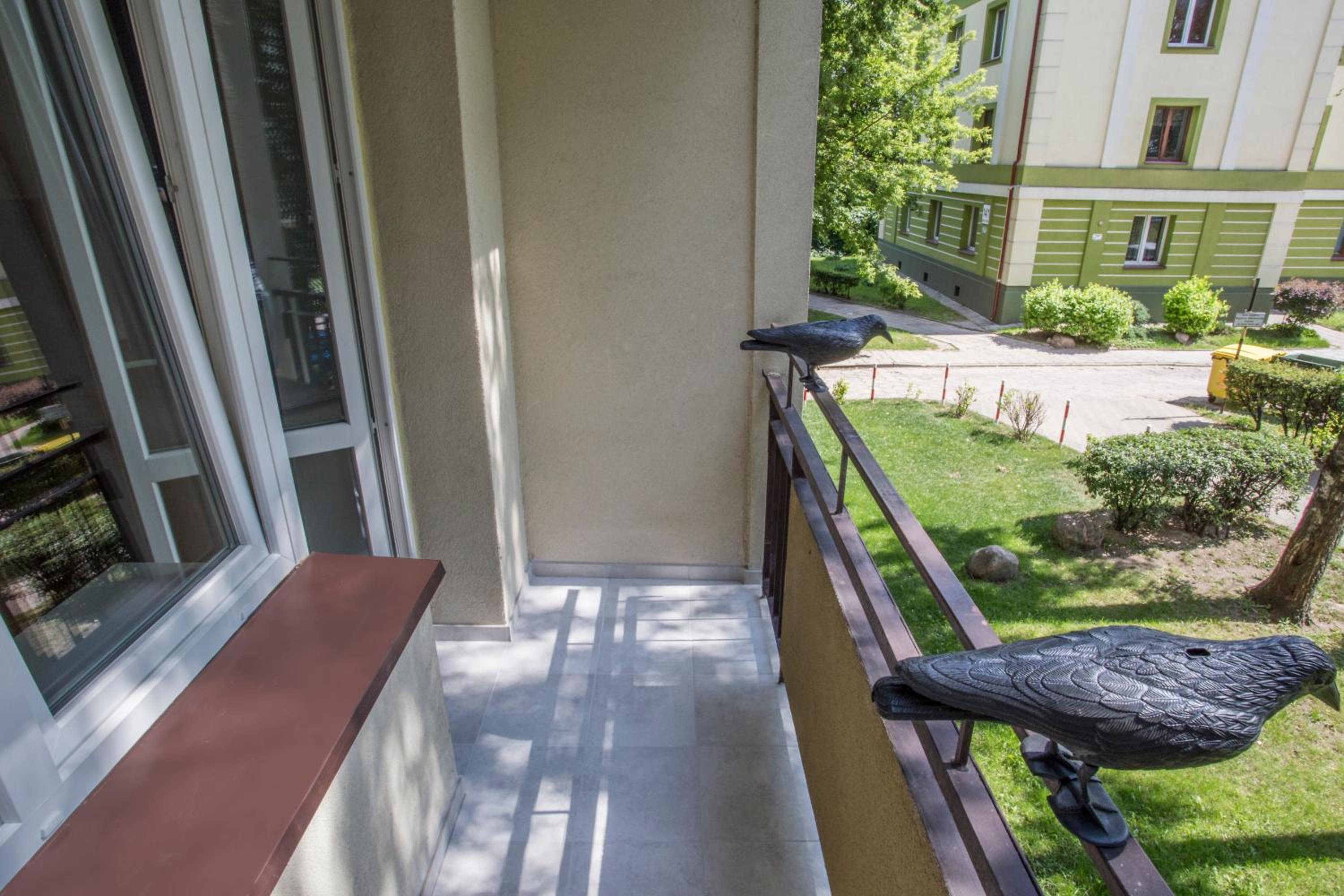 Studio Apartment with Balcony - Photo 36