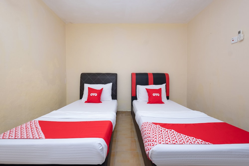 Standard Twin Room photo 3