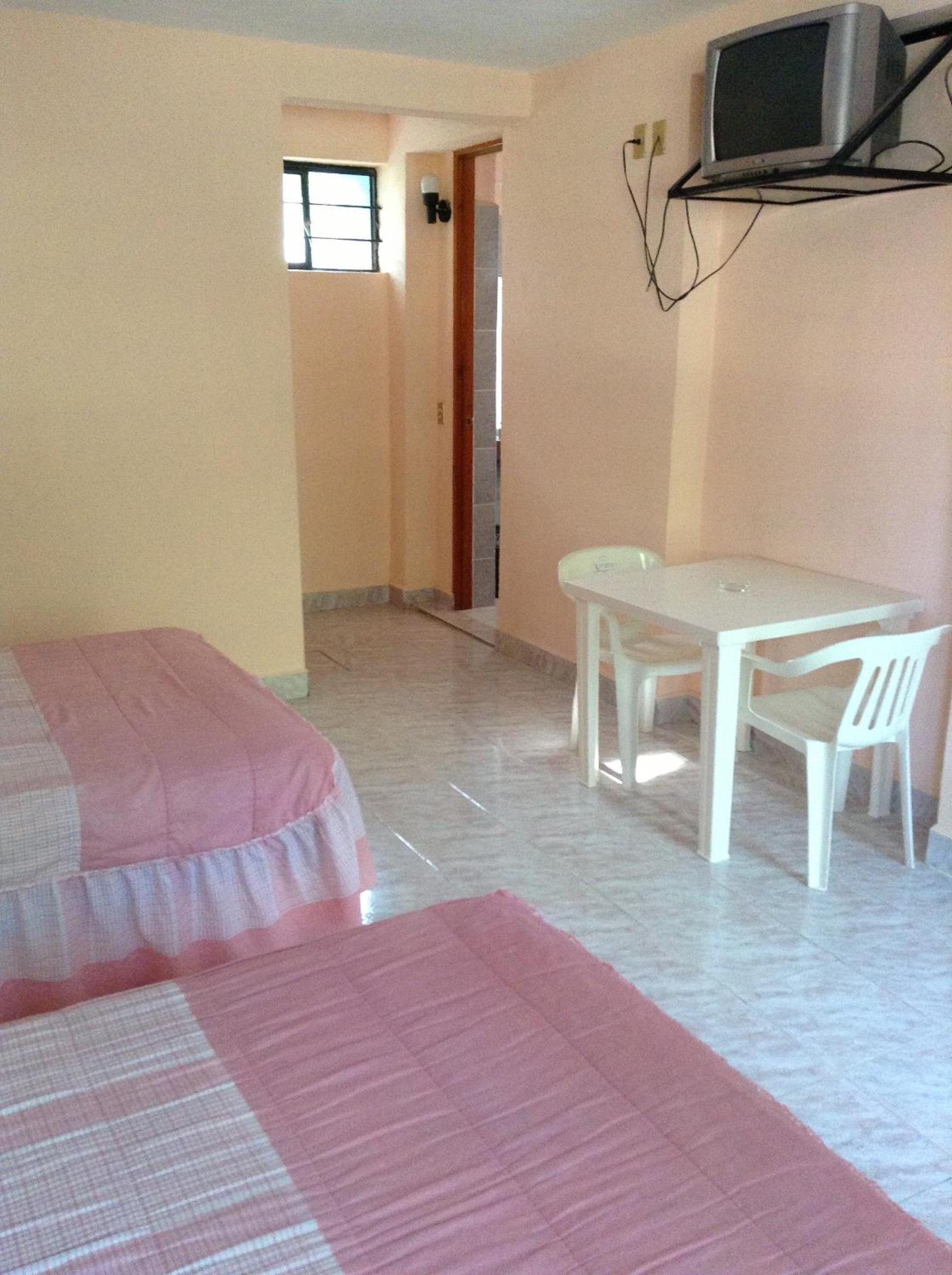 Quadruple Room - Photo 7