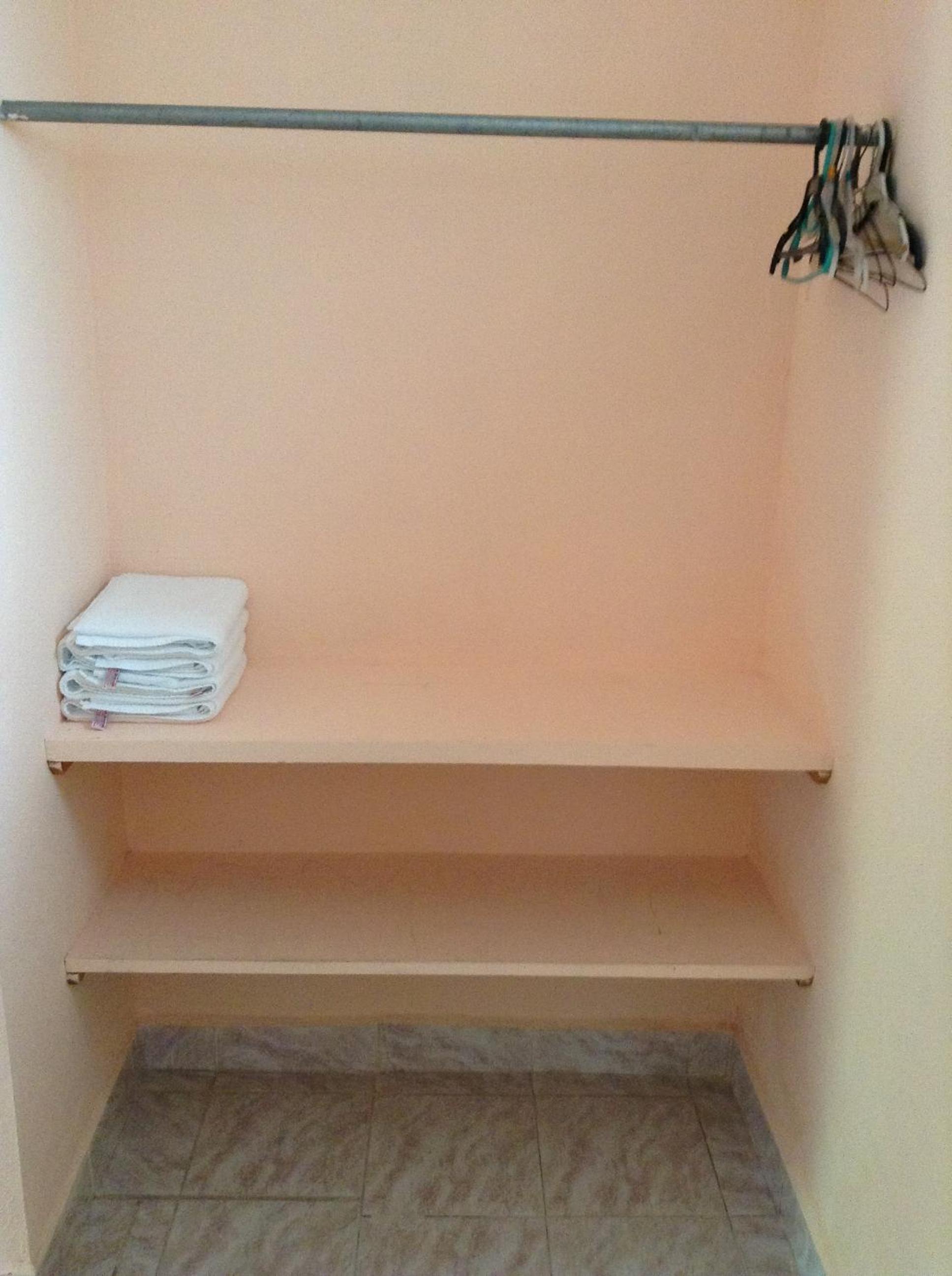Quadruple Room - Photo 8