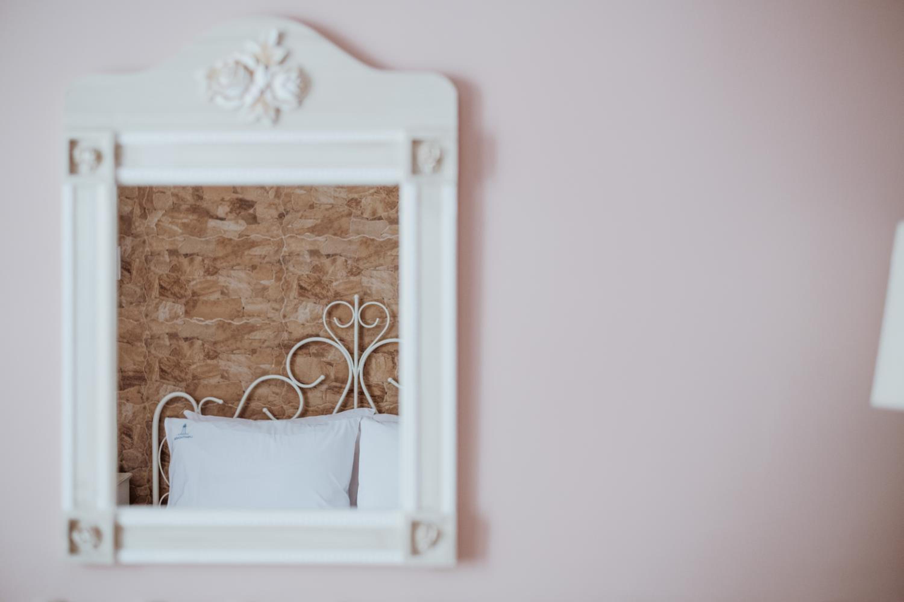 Superior Double or Twin Room - Photo 17
