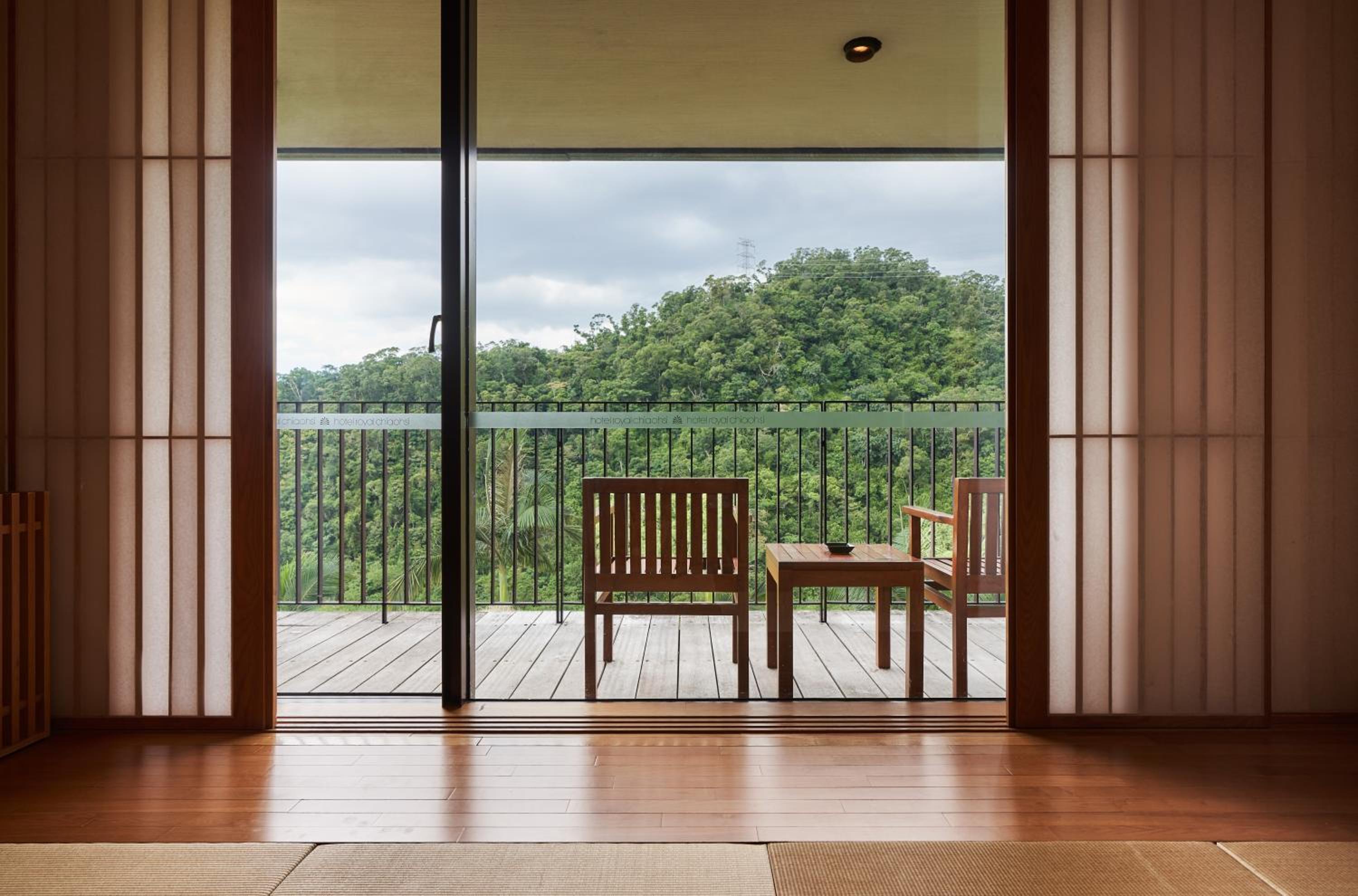Japanese Suite With Mountain View -Tatami (4 people)