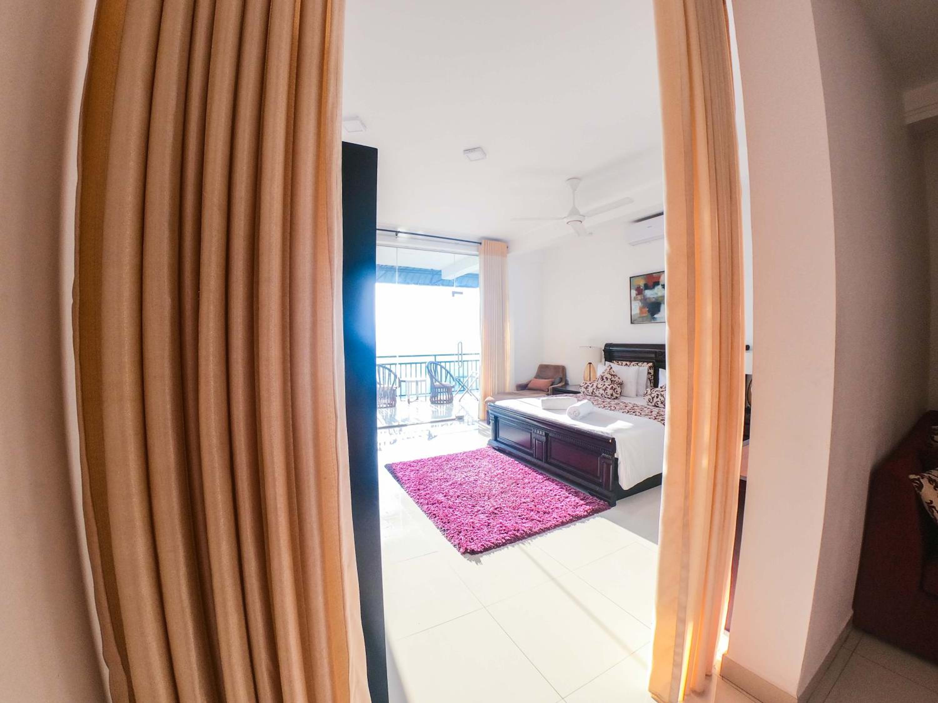 Super Deluxe Room with Balcony and the Mountain View  photo 2