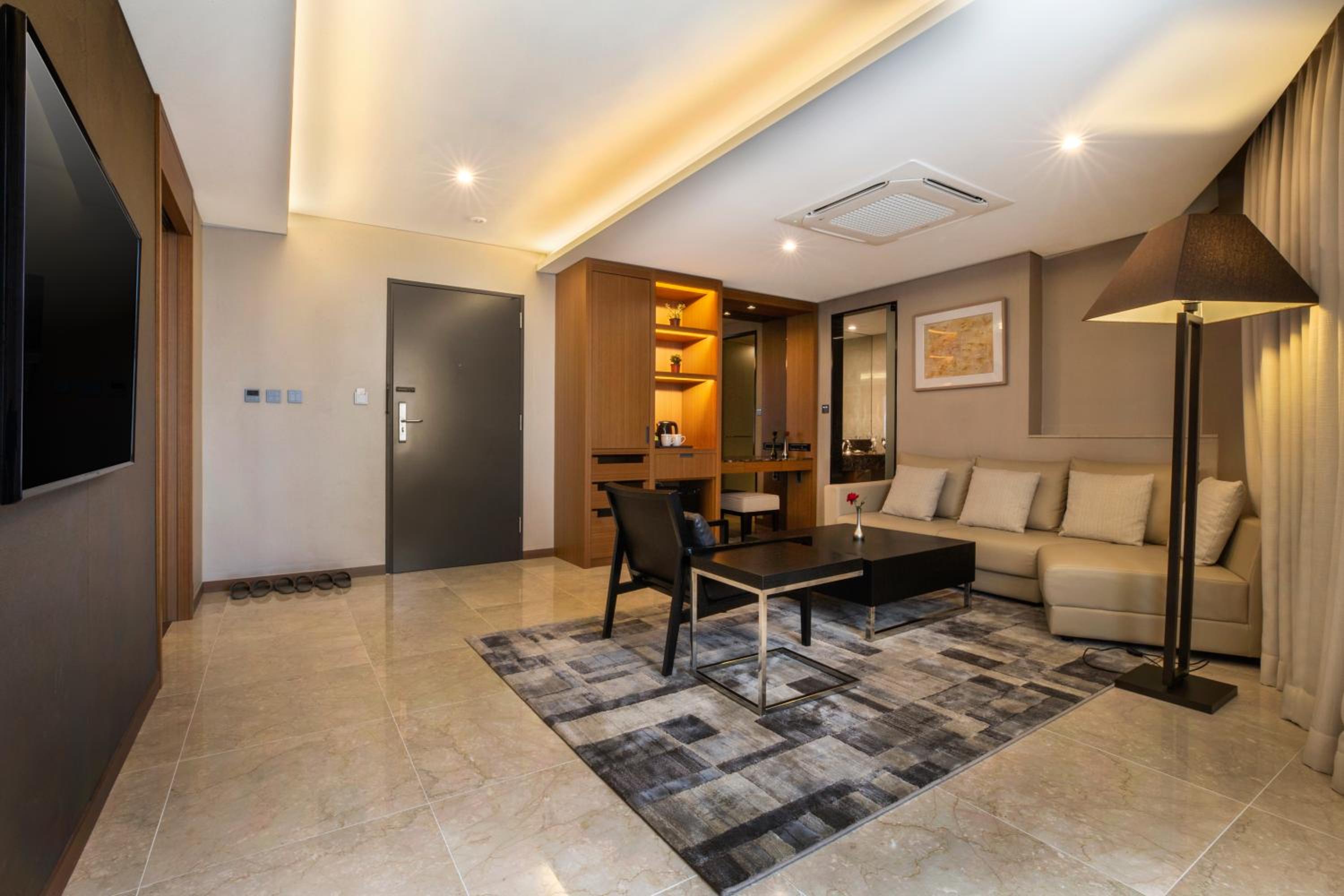 Royal Suite photo 2