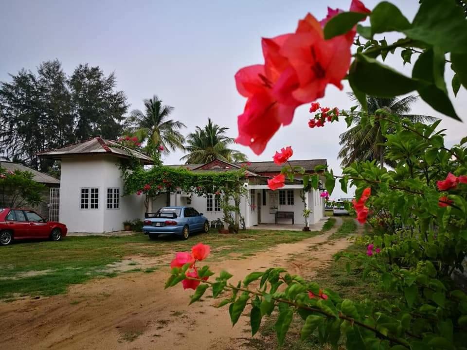 Four-Bedroom House photo 1