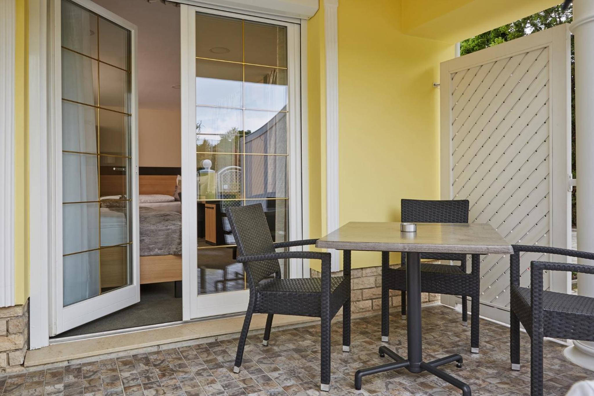 Double or Twin Room - Disability Access photo 3