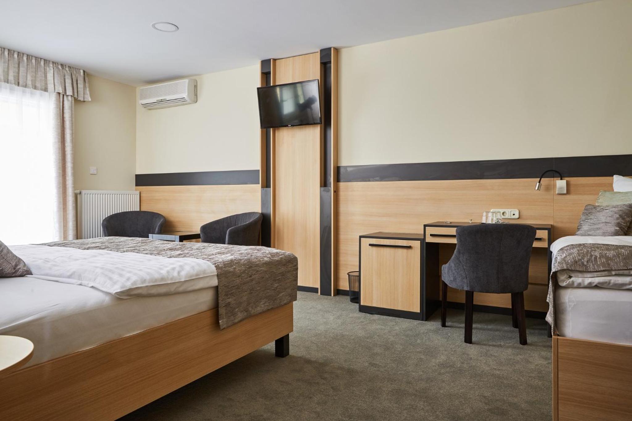 Superior Queen Room photo 1