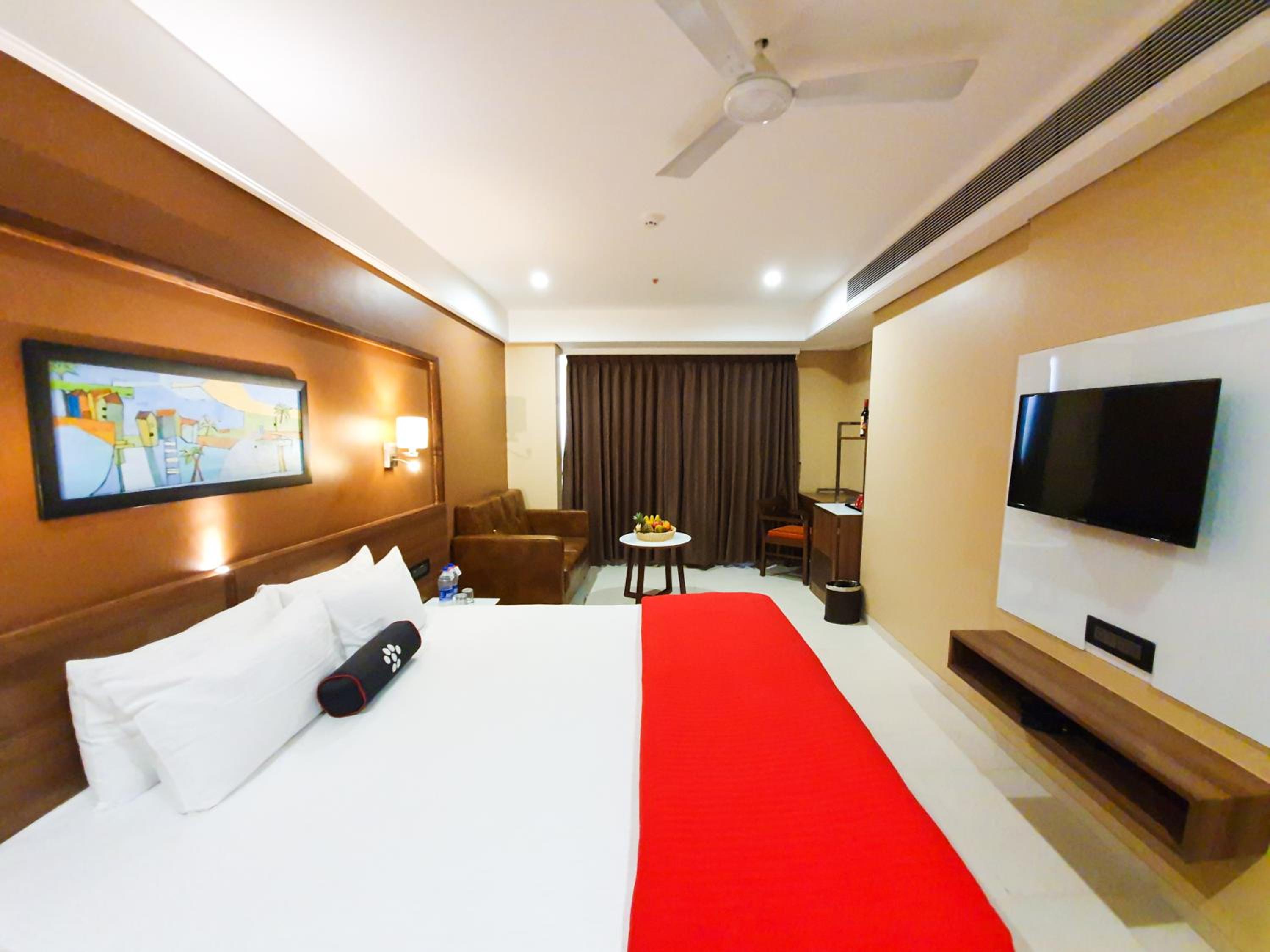 Executive Room - Photo 6