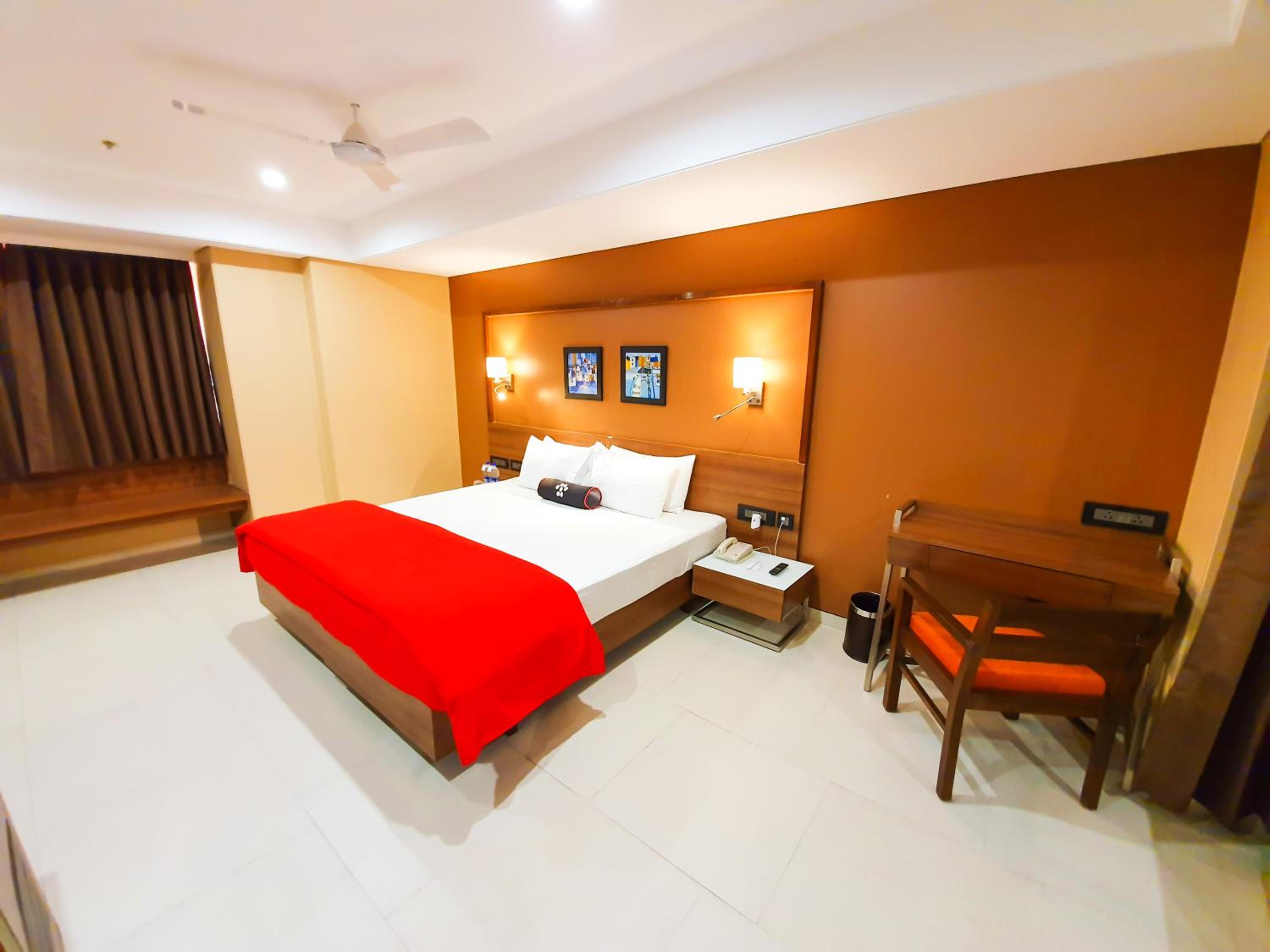 Executive Room - Photo 2