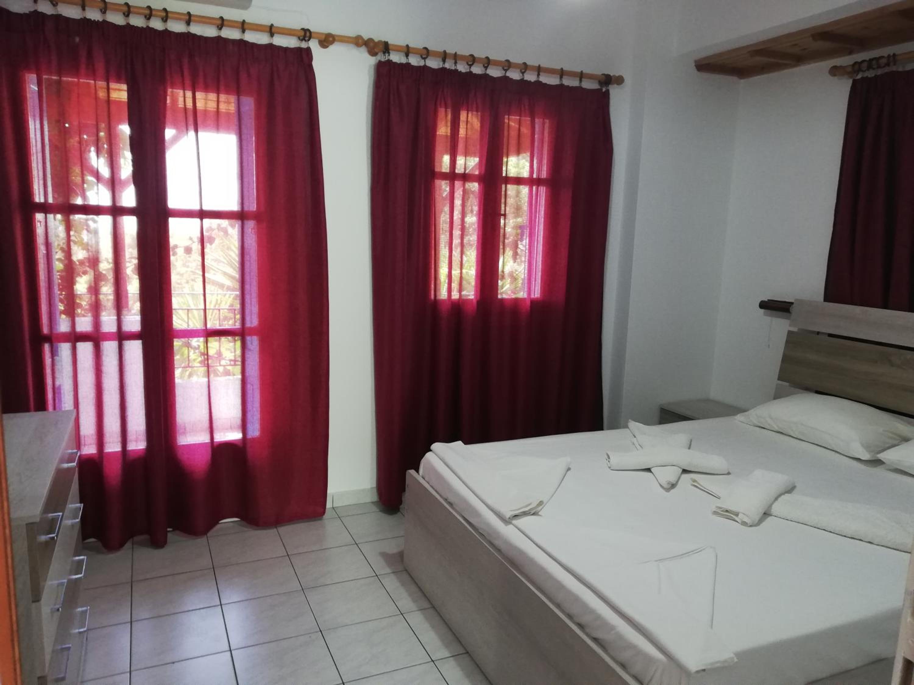 Apartment with Sea View - Photo 4