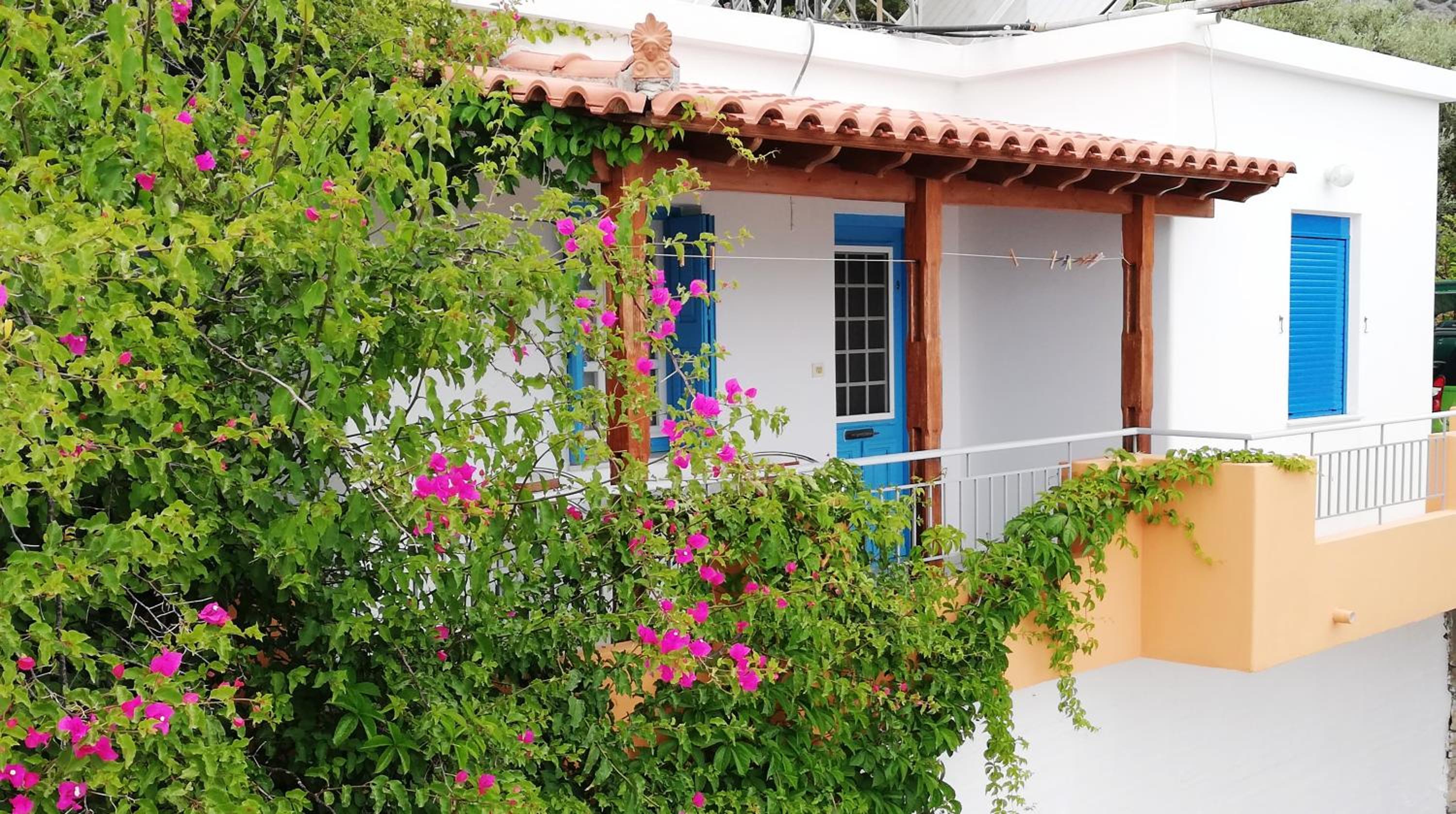 Apartment with Sea View - Photo 15