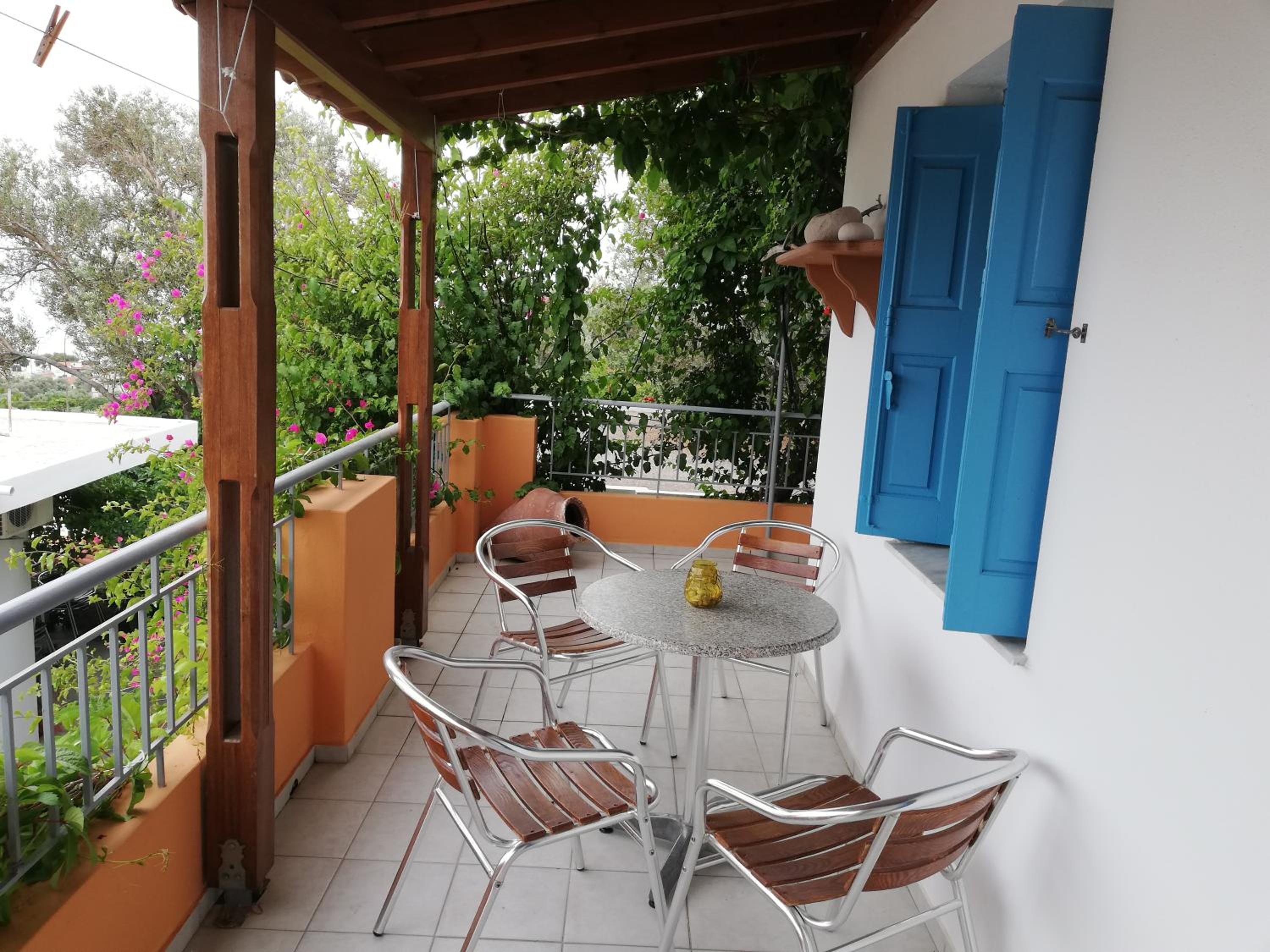 Apartment with Sea View - Photo 13