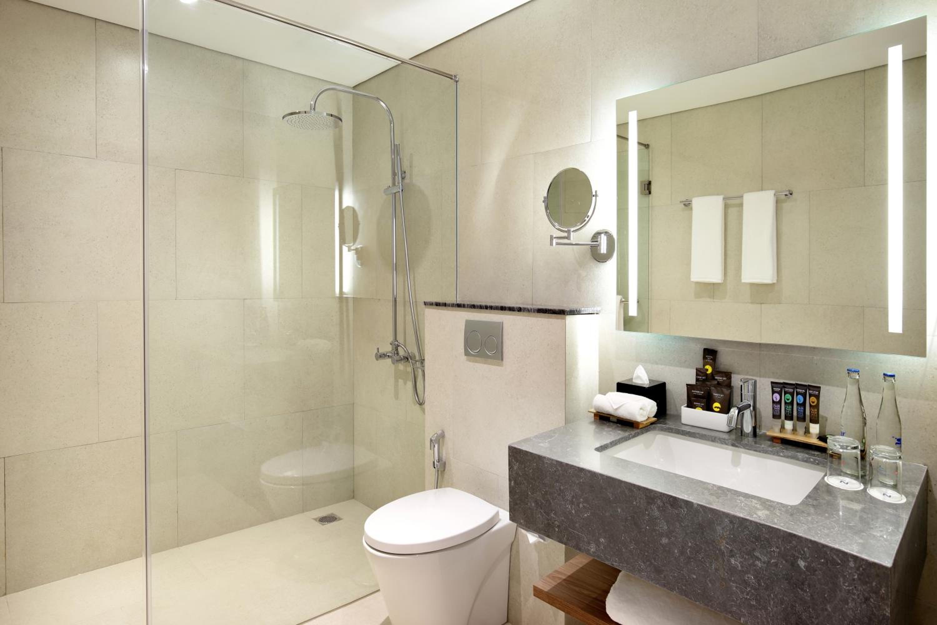 Executive King Room - Photo 3