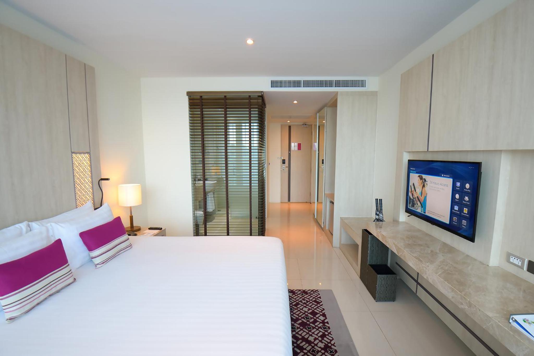 Executive 1 Bedroom Family Suite No Balcony