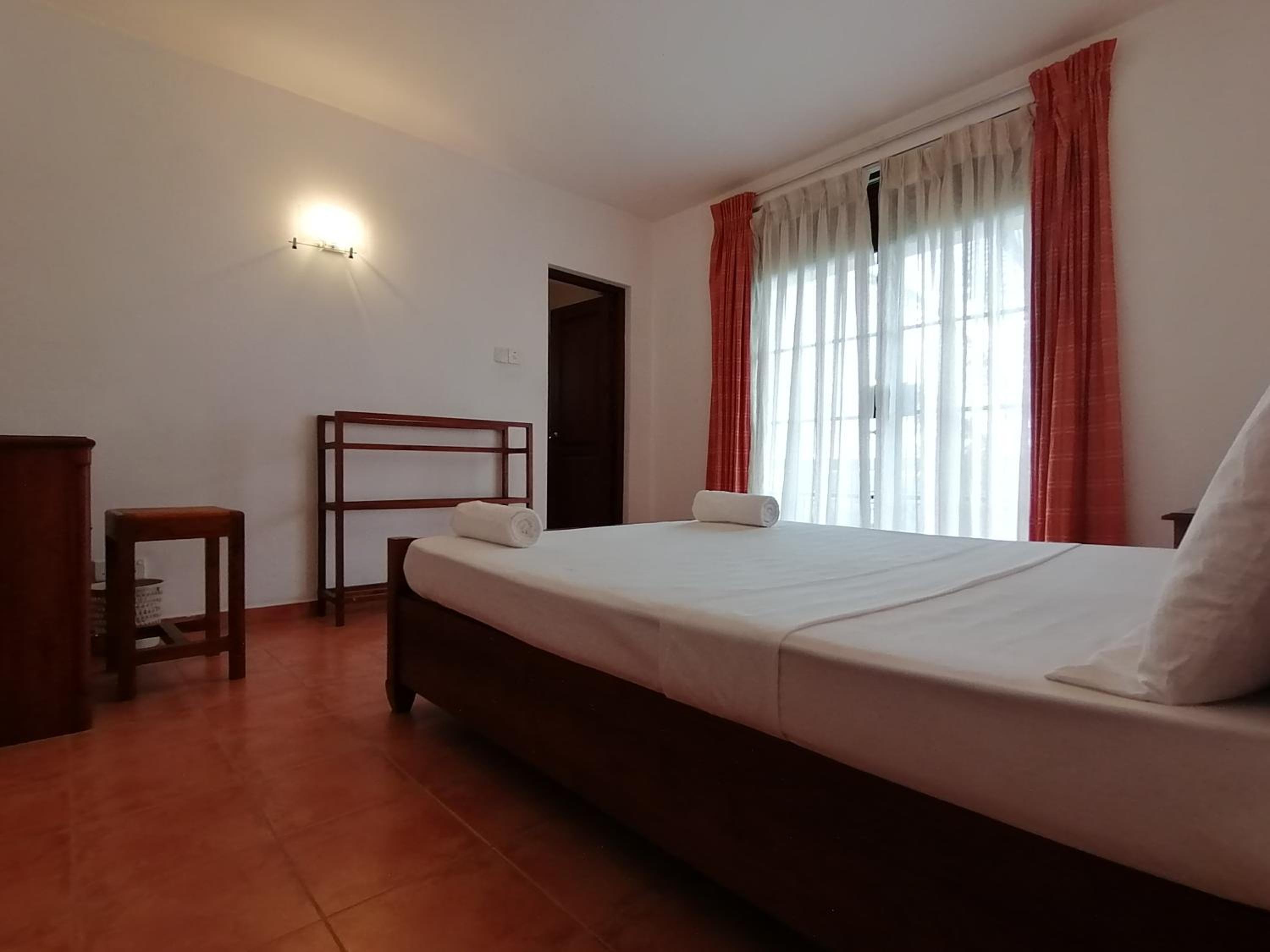 Budget Double Room photo 3