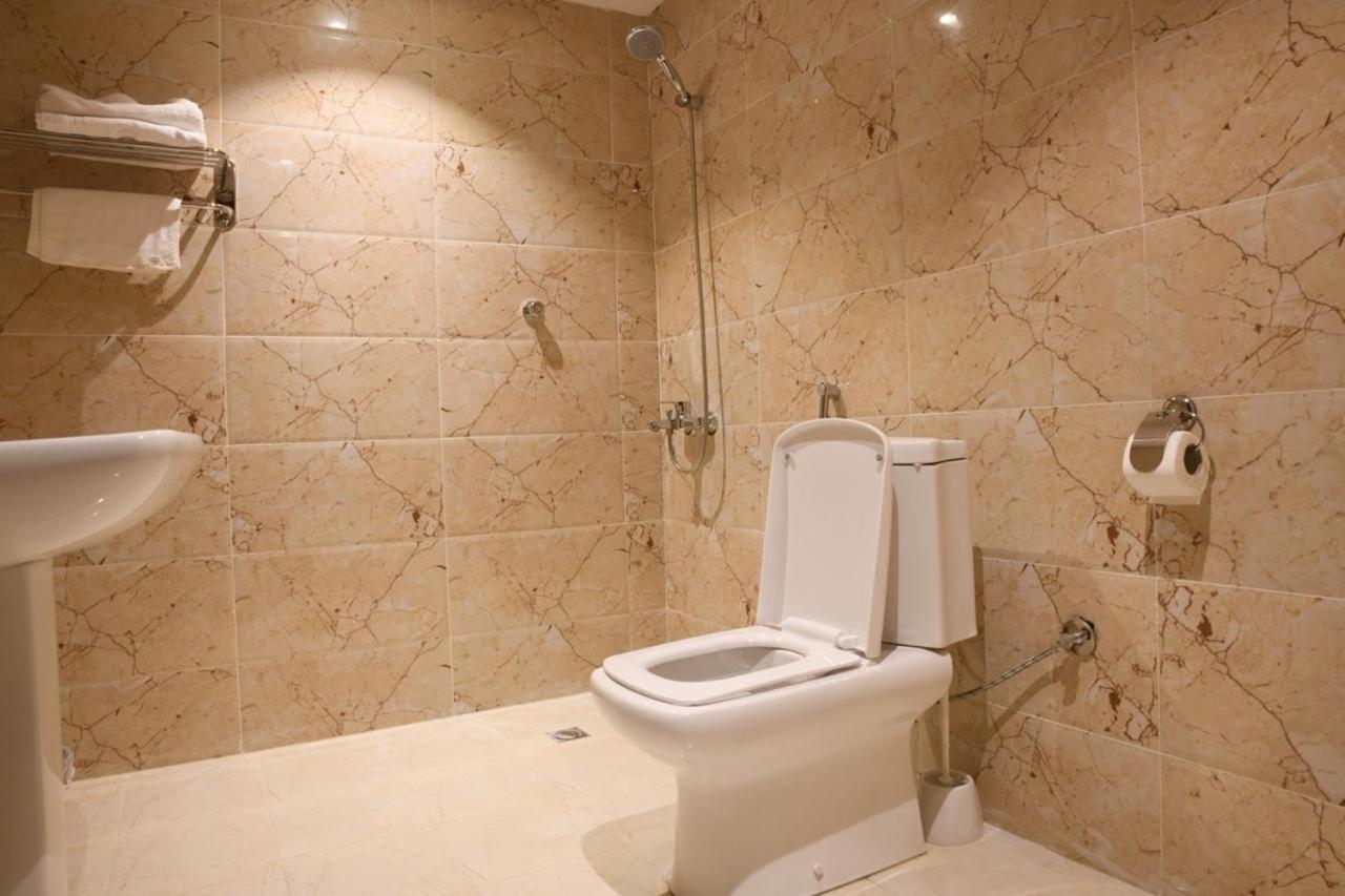 Three-Bedroom Suite photo 3