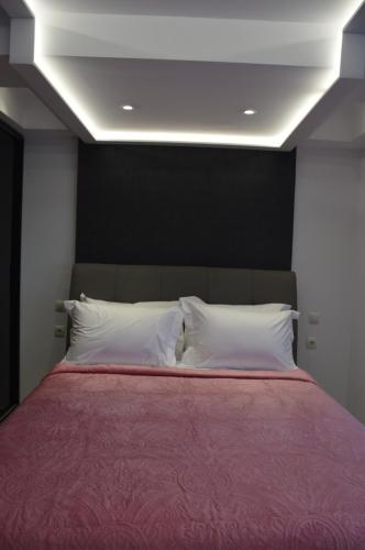Deluxe Queen Suite Victoria - Photo 15